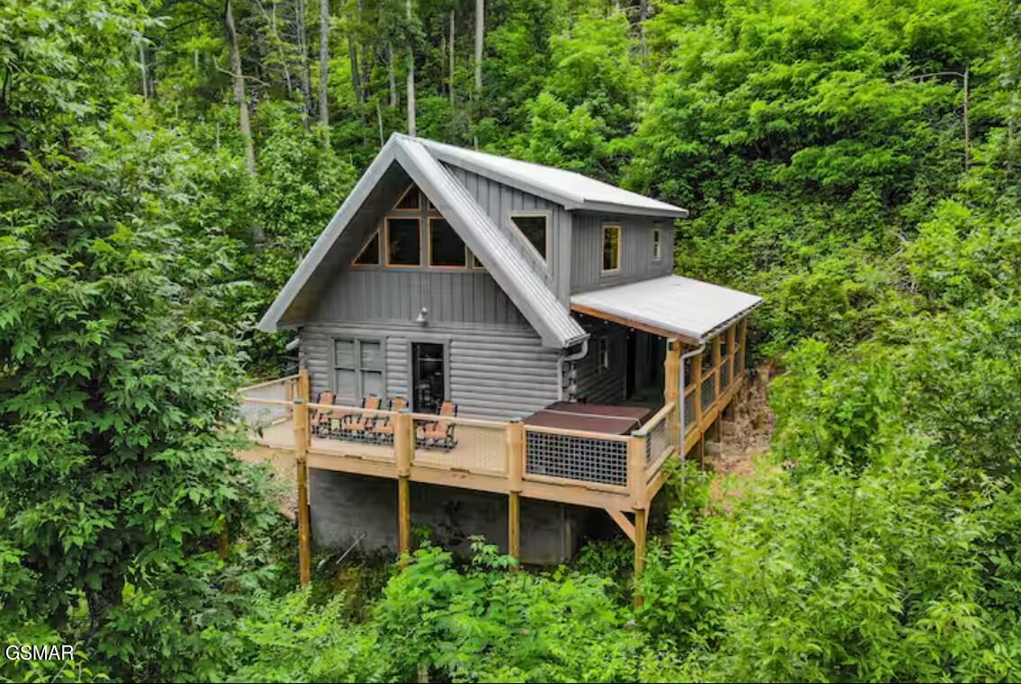 709 Spring Drive Gatlinburg TN 37738