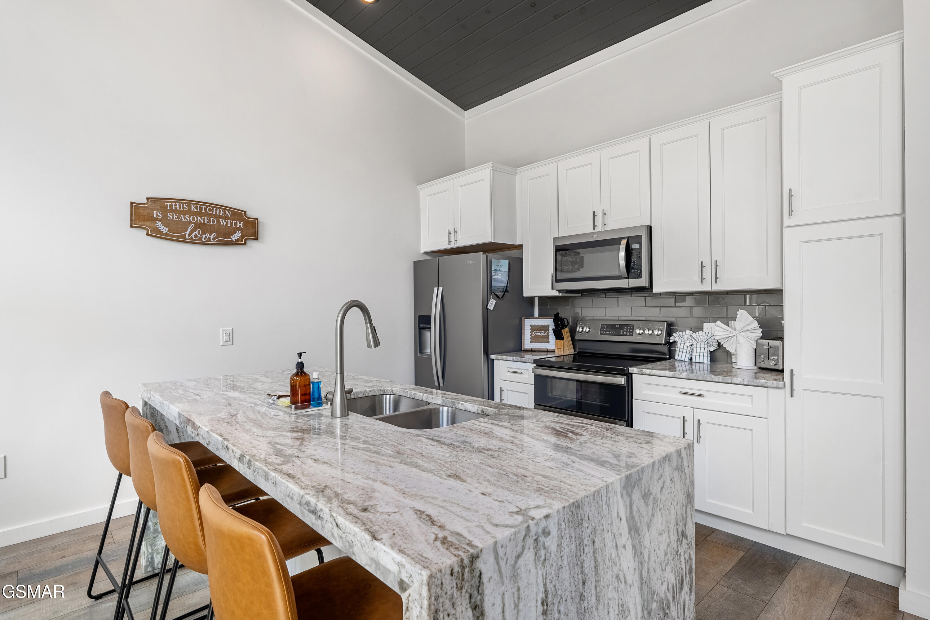 612 Sunset Lane Gatlinburg TN 37738