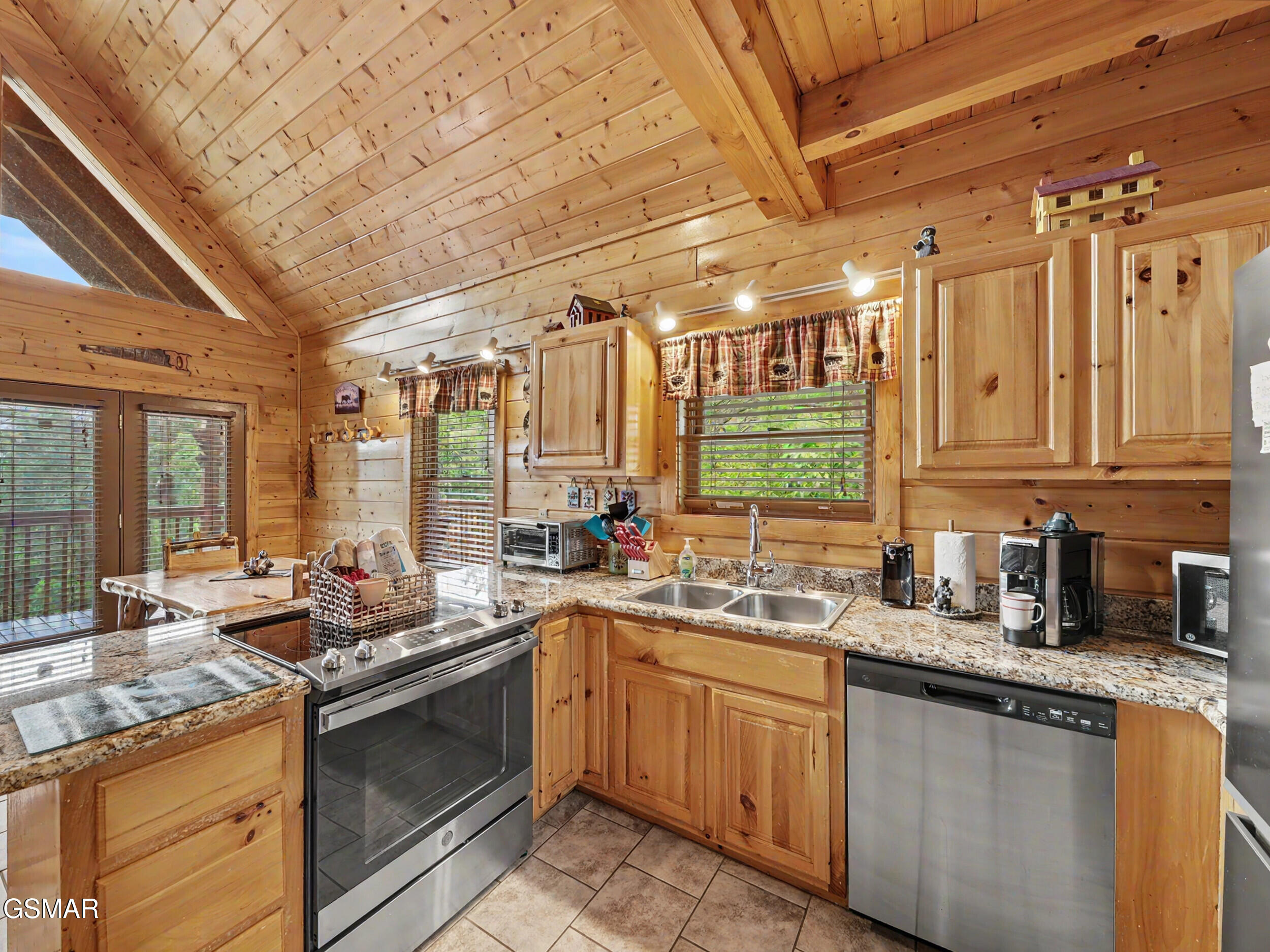 1944 E Mountain Way Sevierville TN 37876