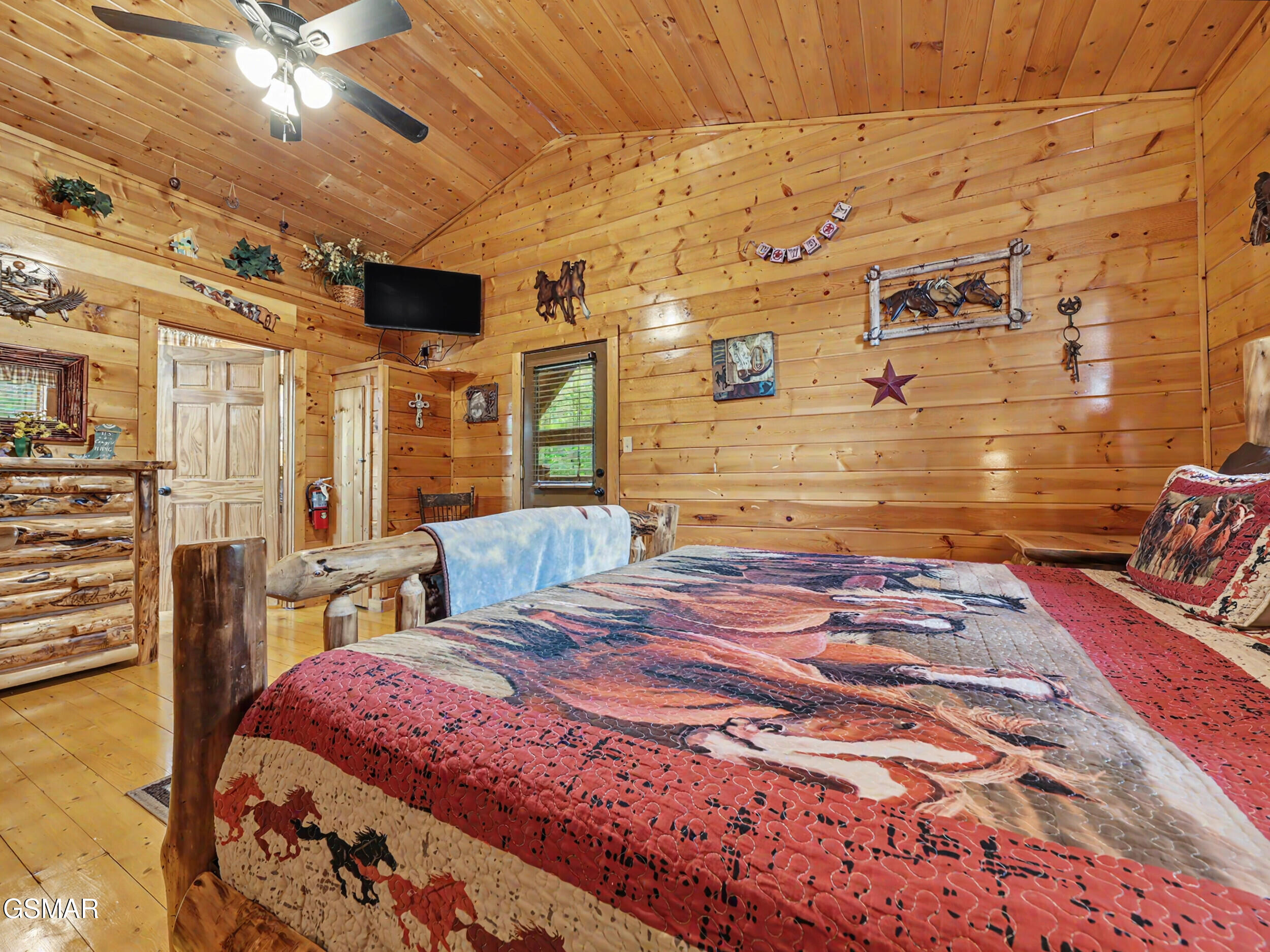 1944 E Mountain Way Sevierville TN 37876