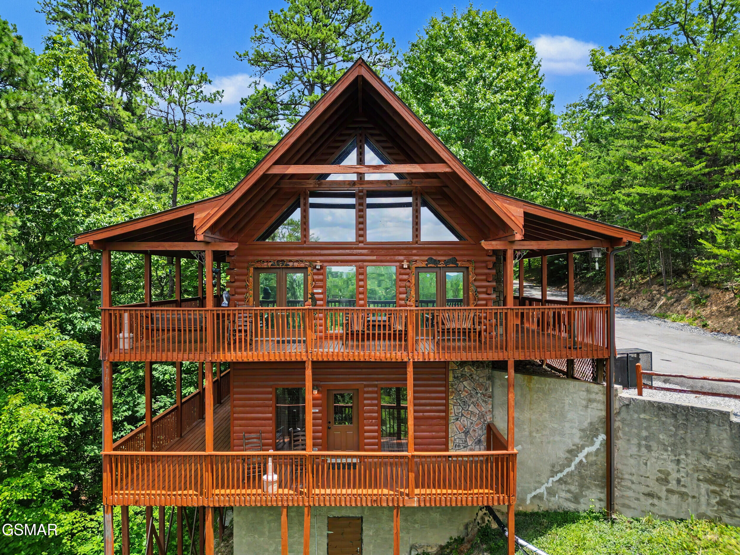 1944 E Mountain Way Sevierville TN 37876