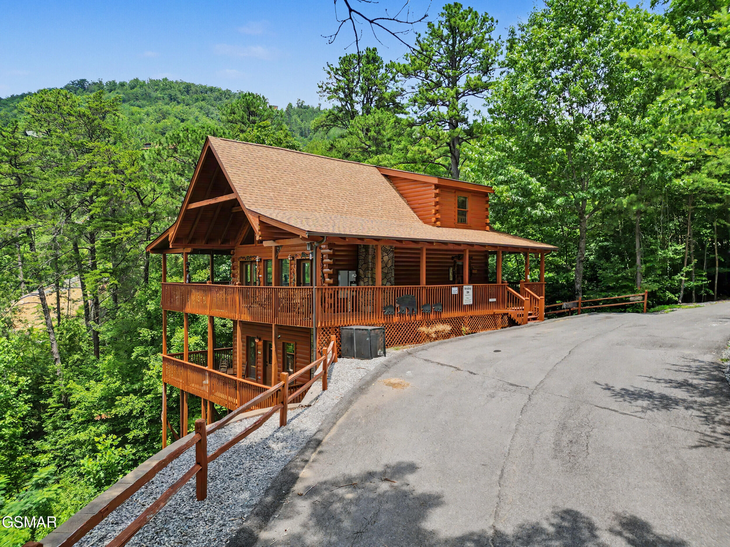 1944 E Mountain Way Sevierville TN 37876