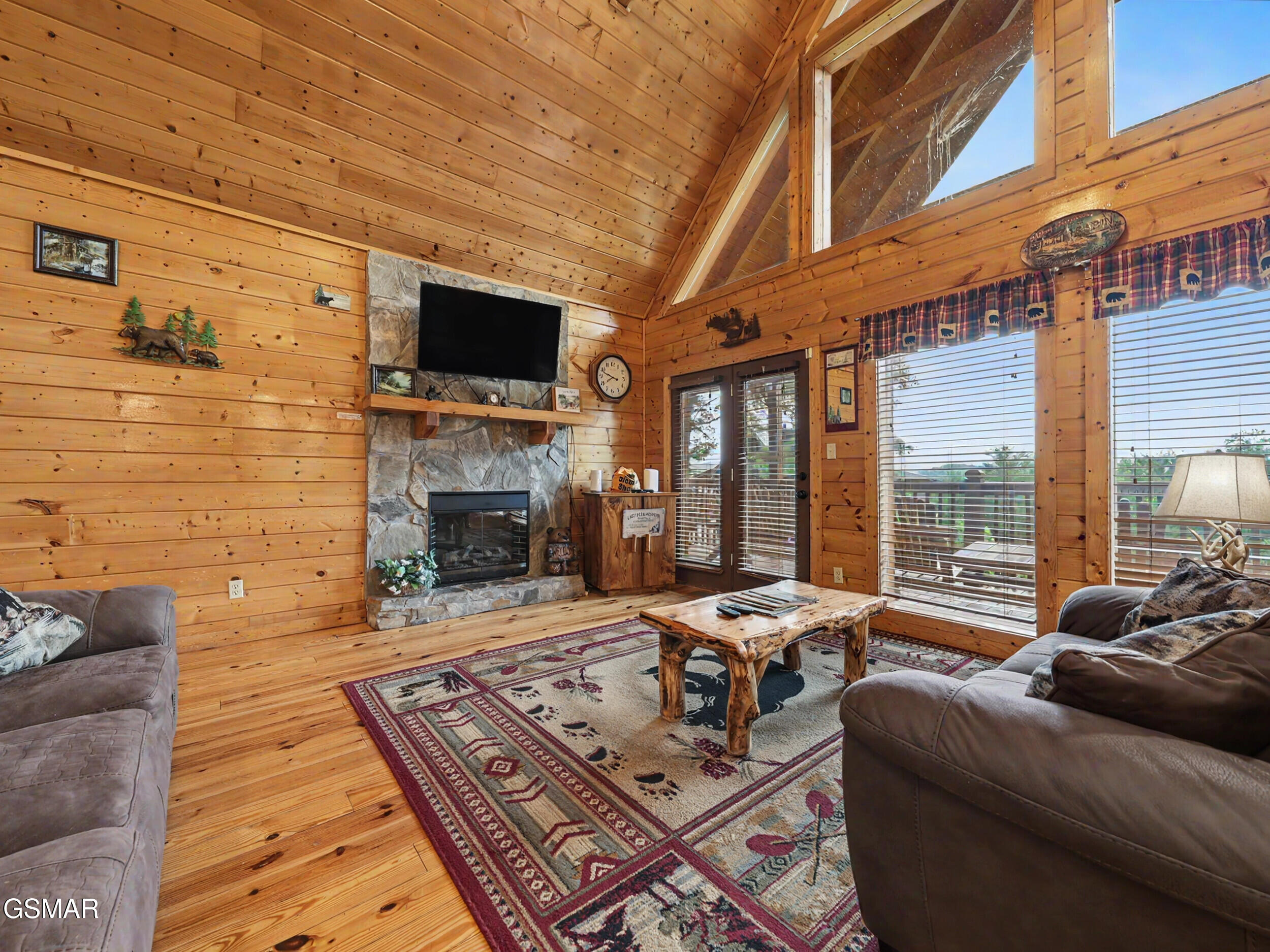 1944 E Mountain Way Sevierville TN 37876
