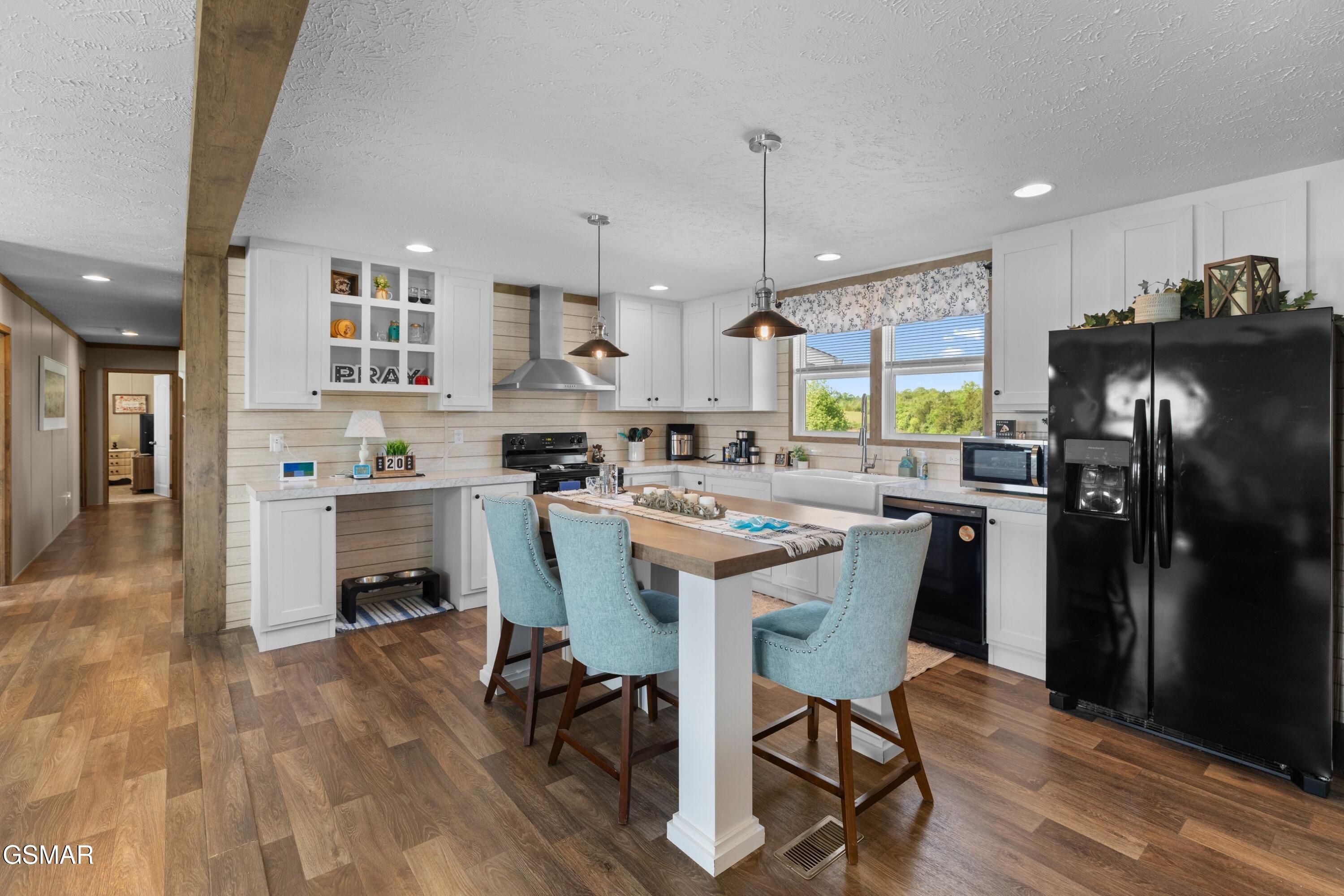 405 Barry Cove Dandridge TN 37725