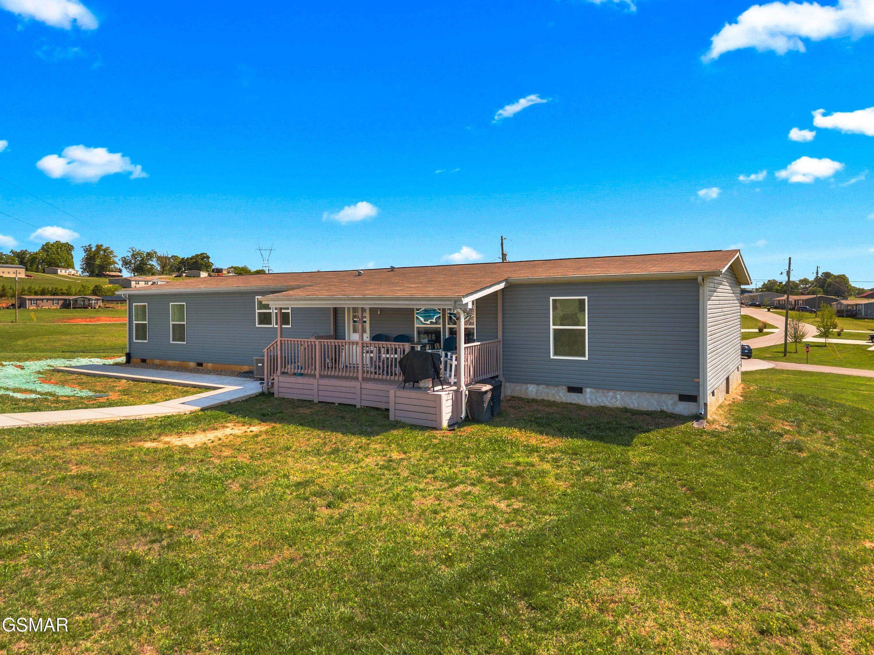 405 Barry Cove Dandridge TN 37725