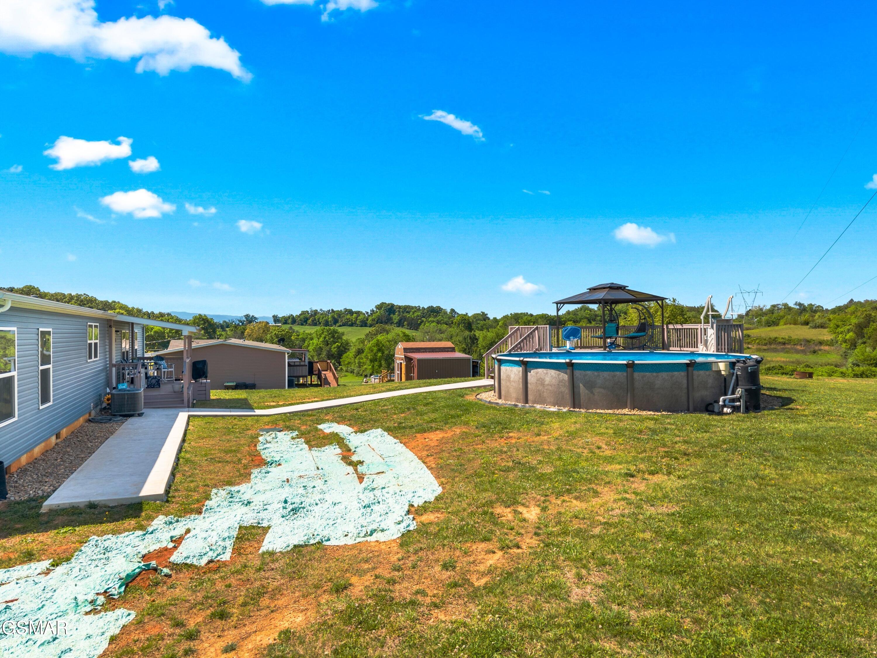 405 Barry Cove Dandridge TN 37725