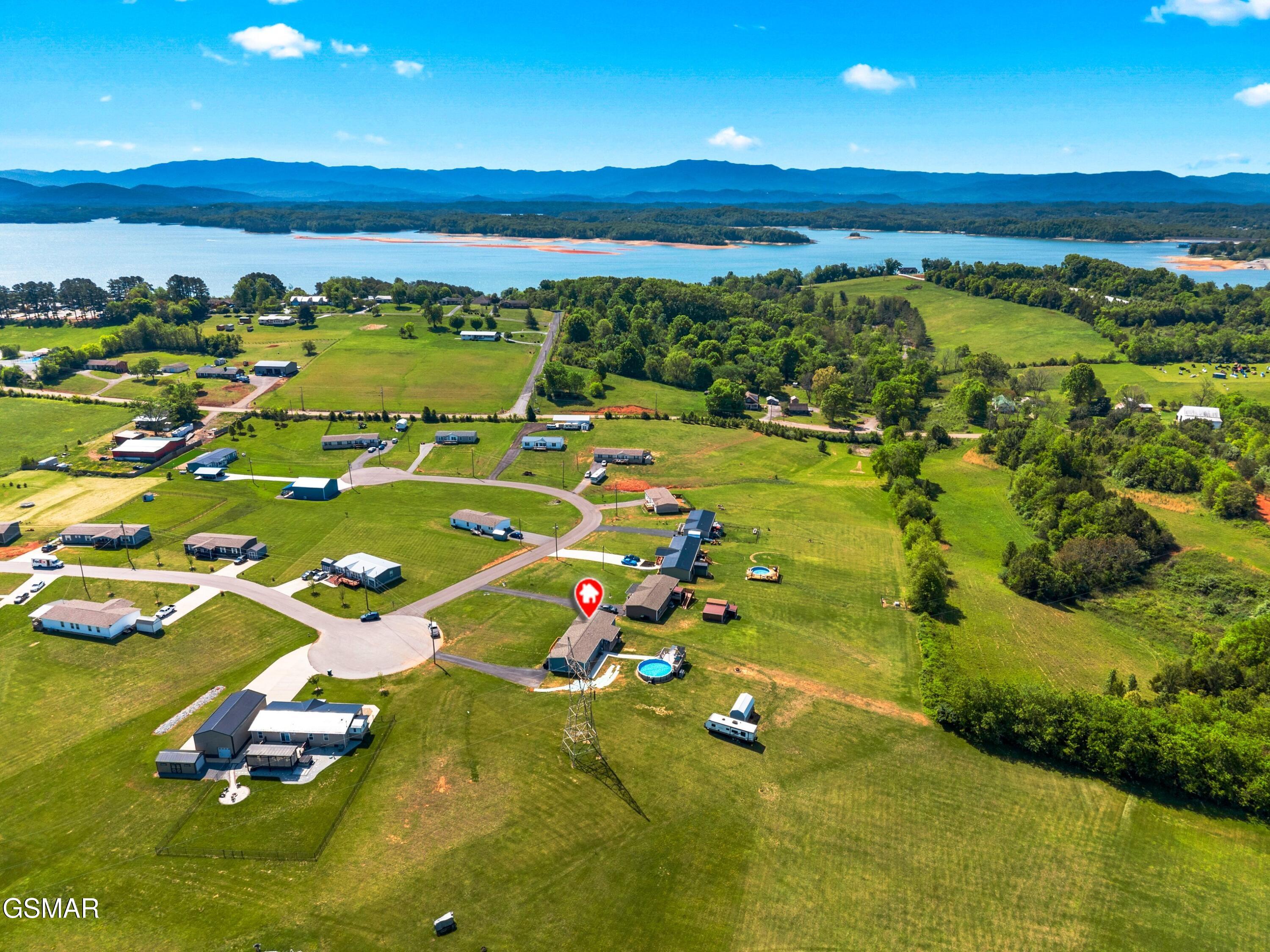 405 Barry Cove Dandridge TN 37725