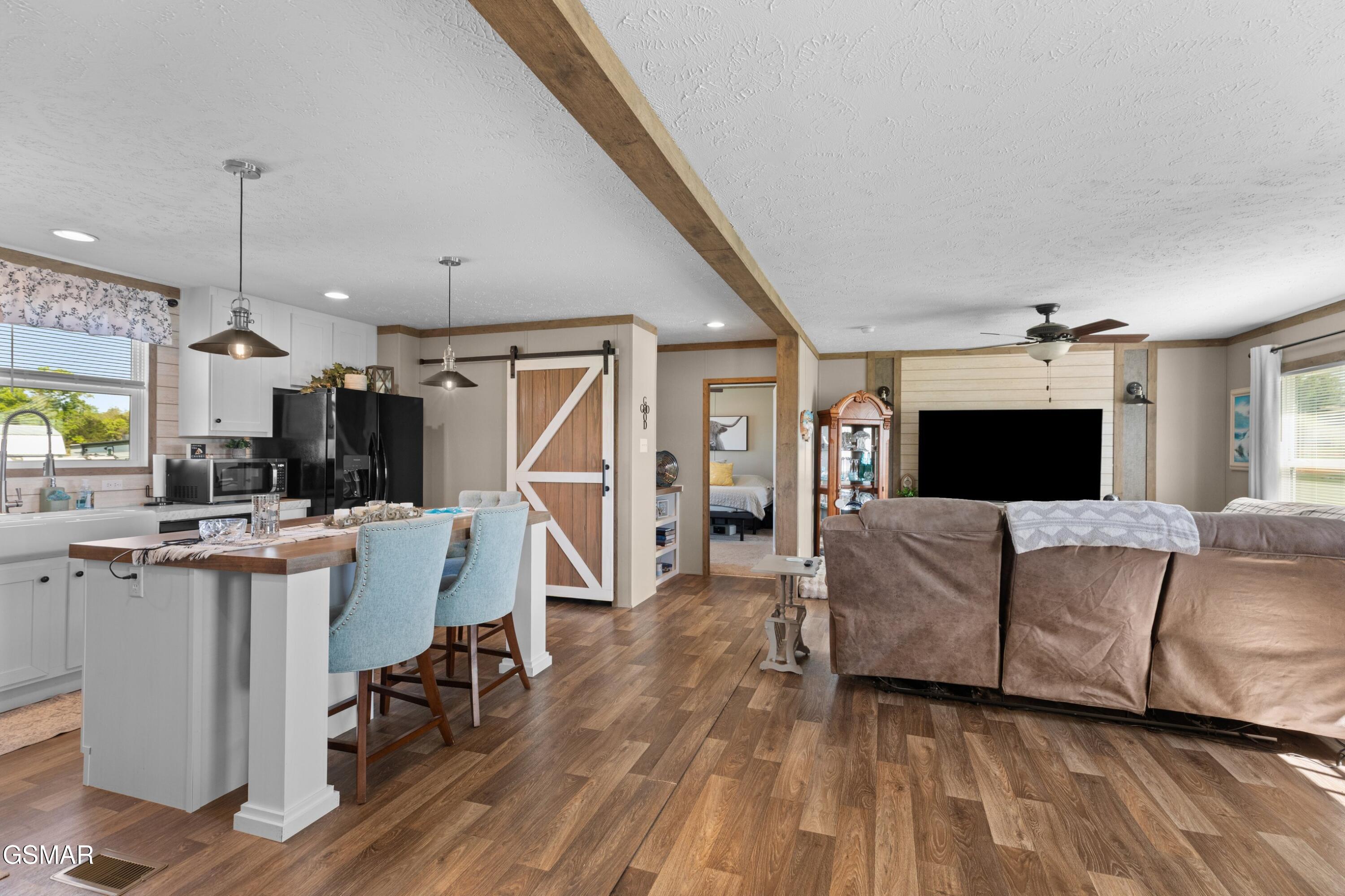 405 Barry Cove Dandridge TN 37725