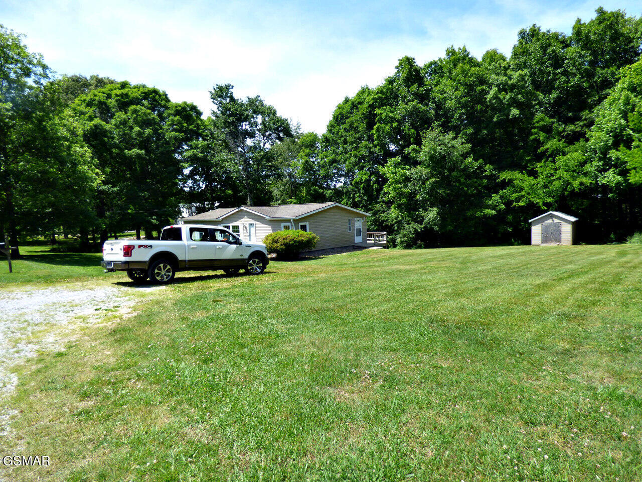1013 Tara View Way White Pine TN 37890