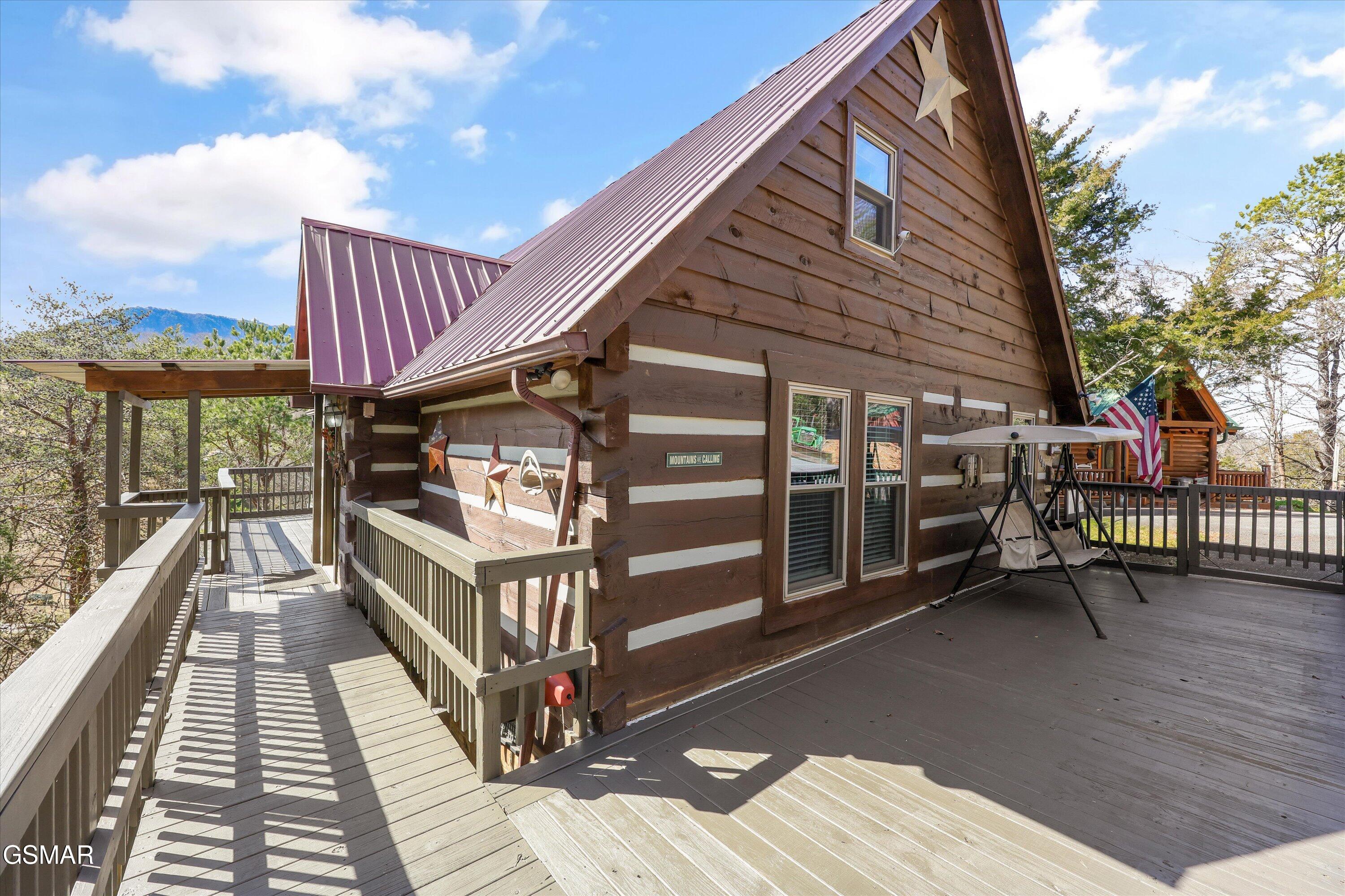 1483 Honey Oaks Way Sevierville TN 37876