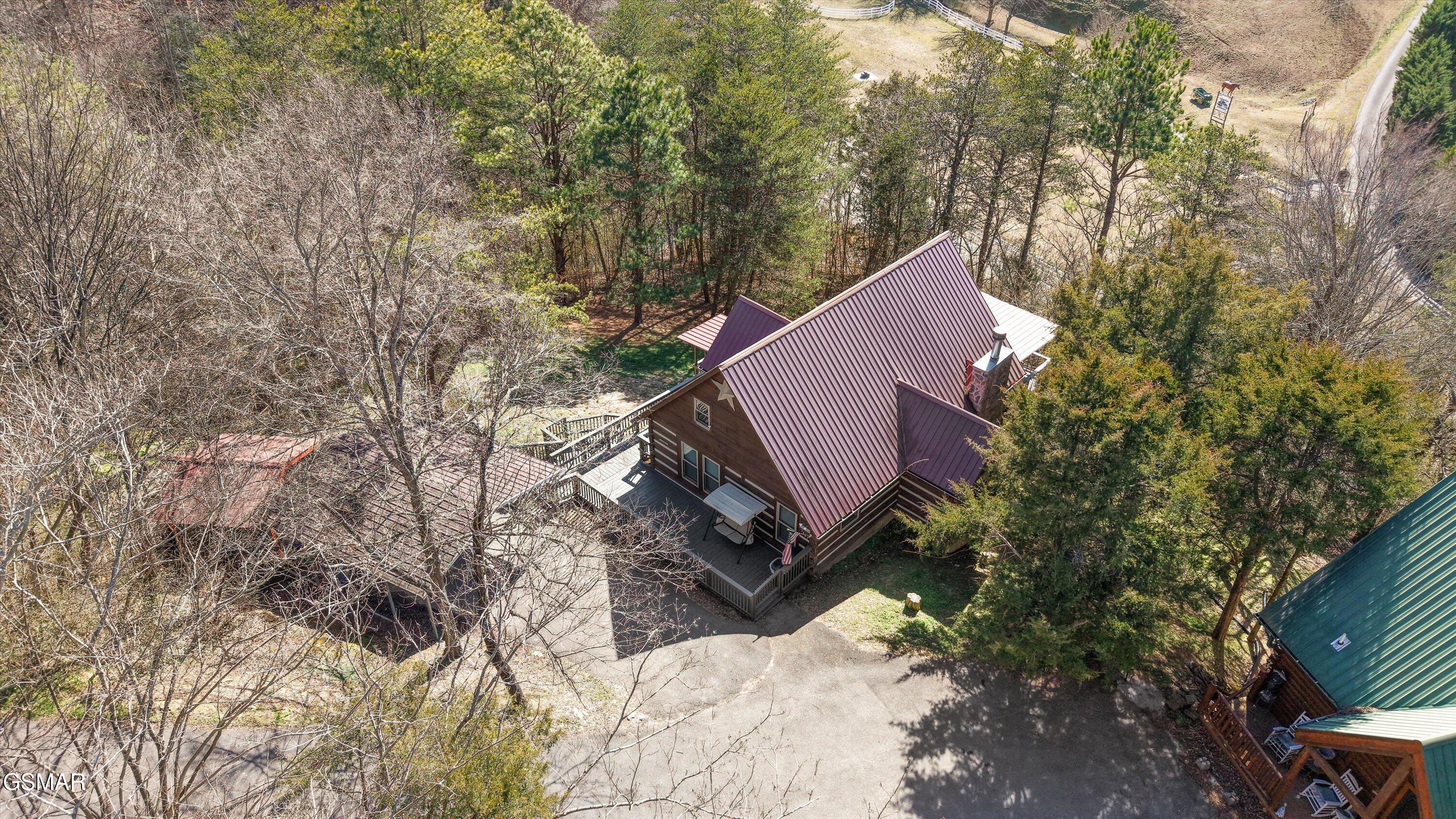 1483 Honey Oaks Way Sevierville TN 37876