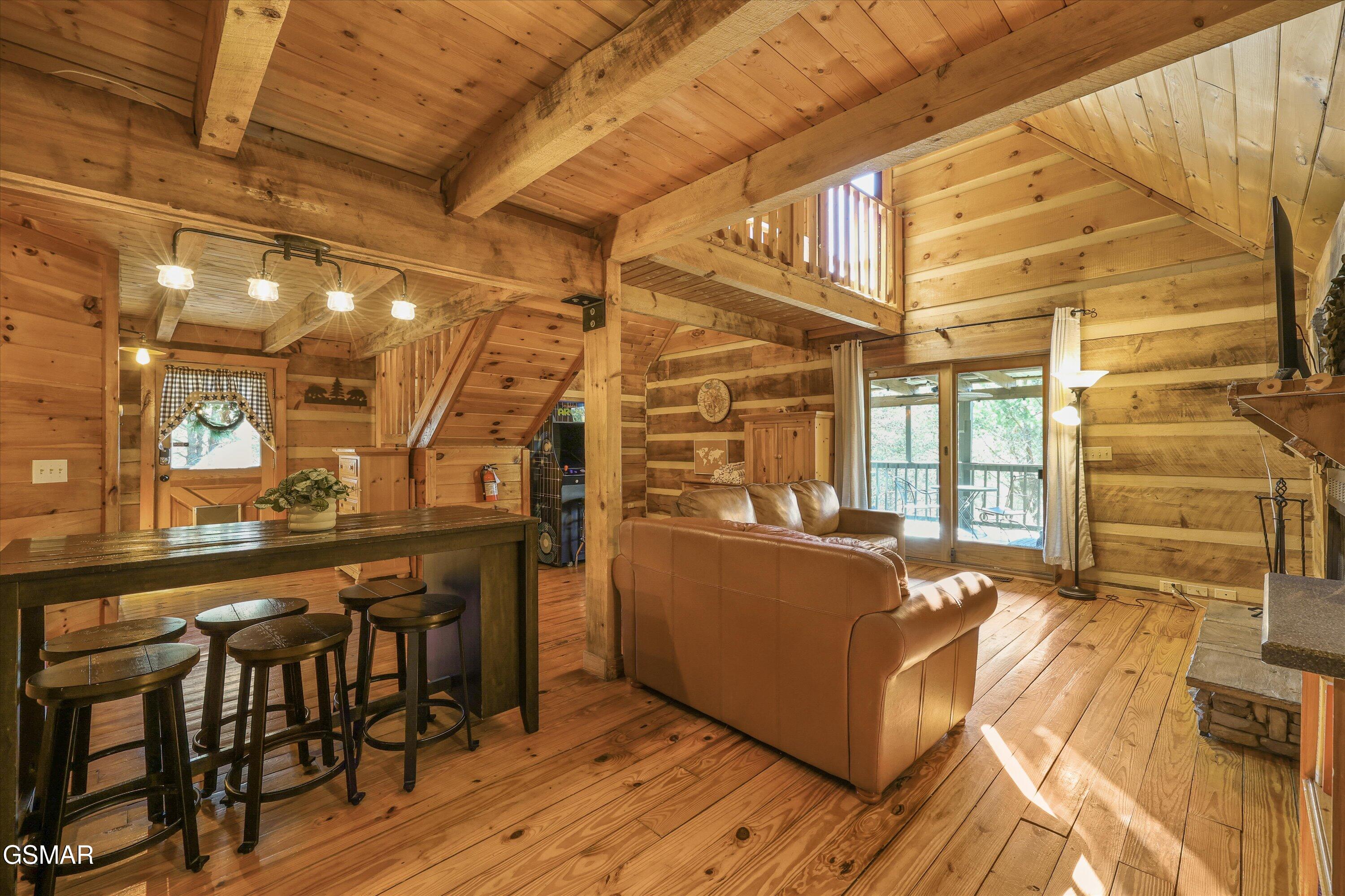 1483 Honey Oaks Way Sevierville TN 37876