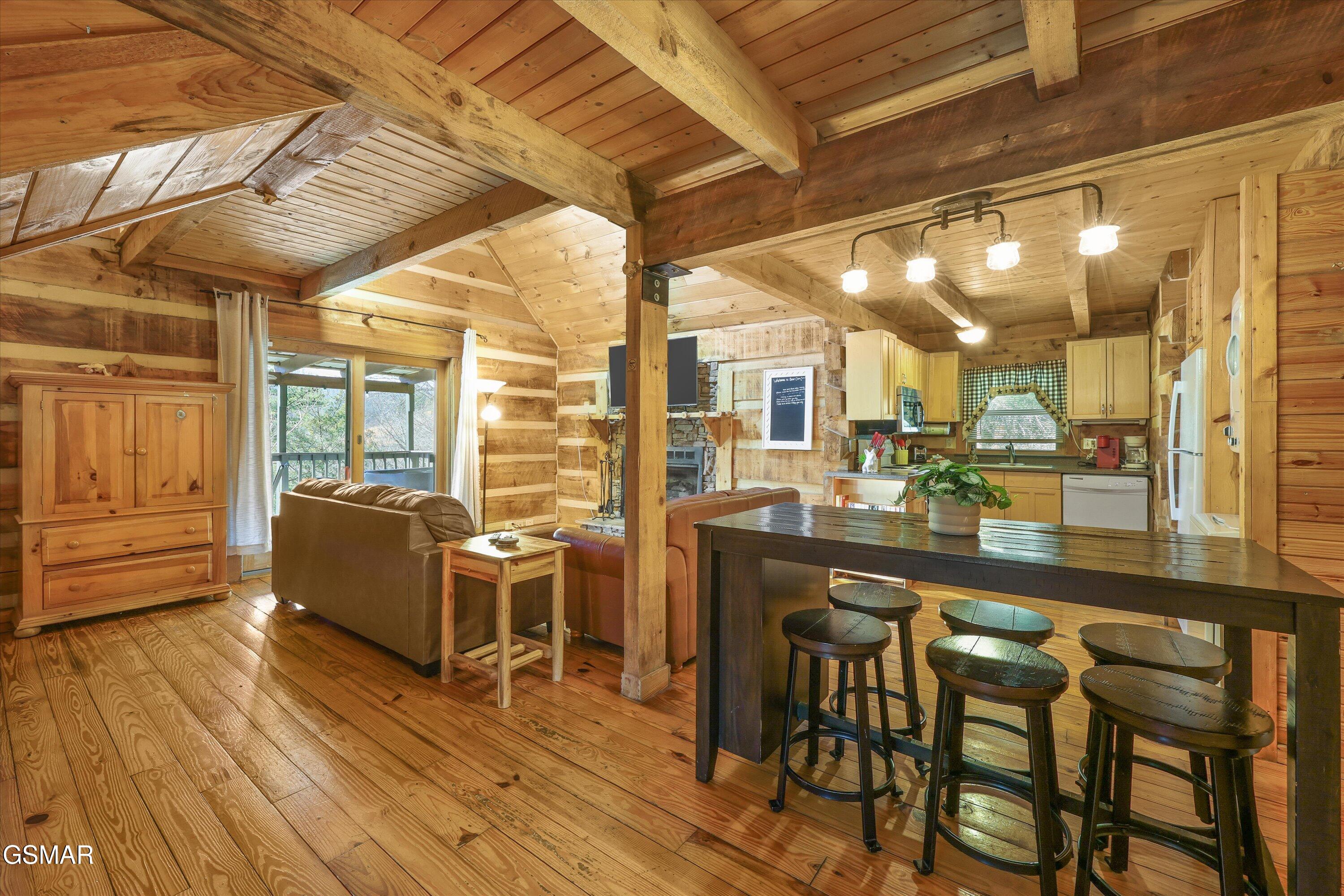 1483 Honey Oaks Way Sevierville TN 37876