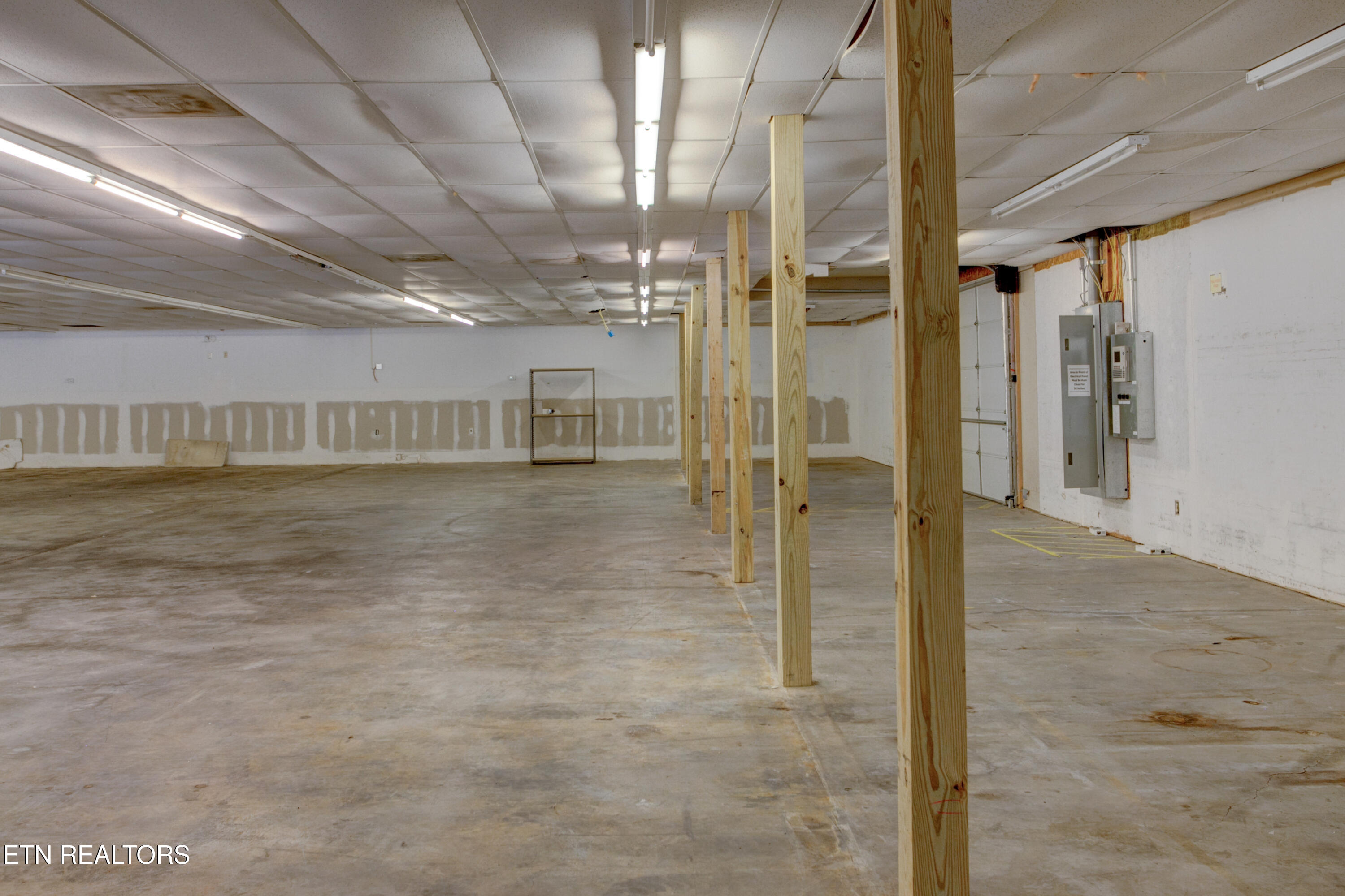 2560 Winfield Dunn Parkway Kodak TN 37764