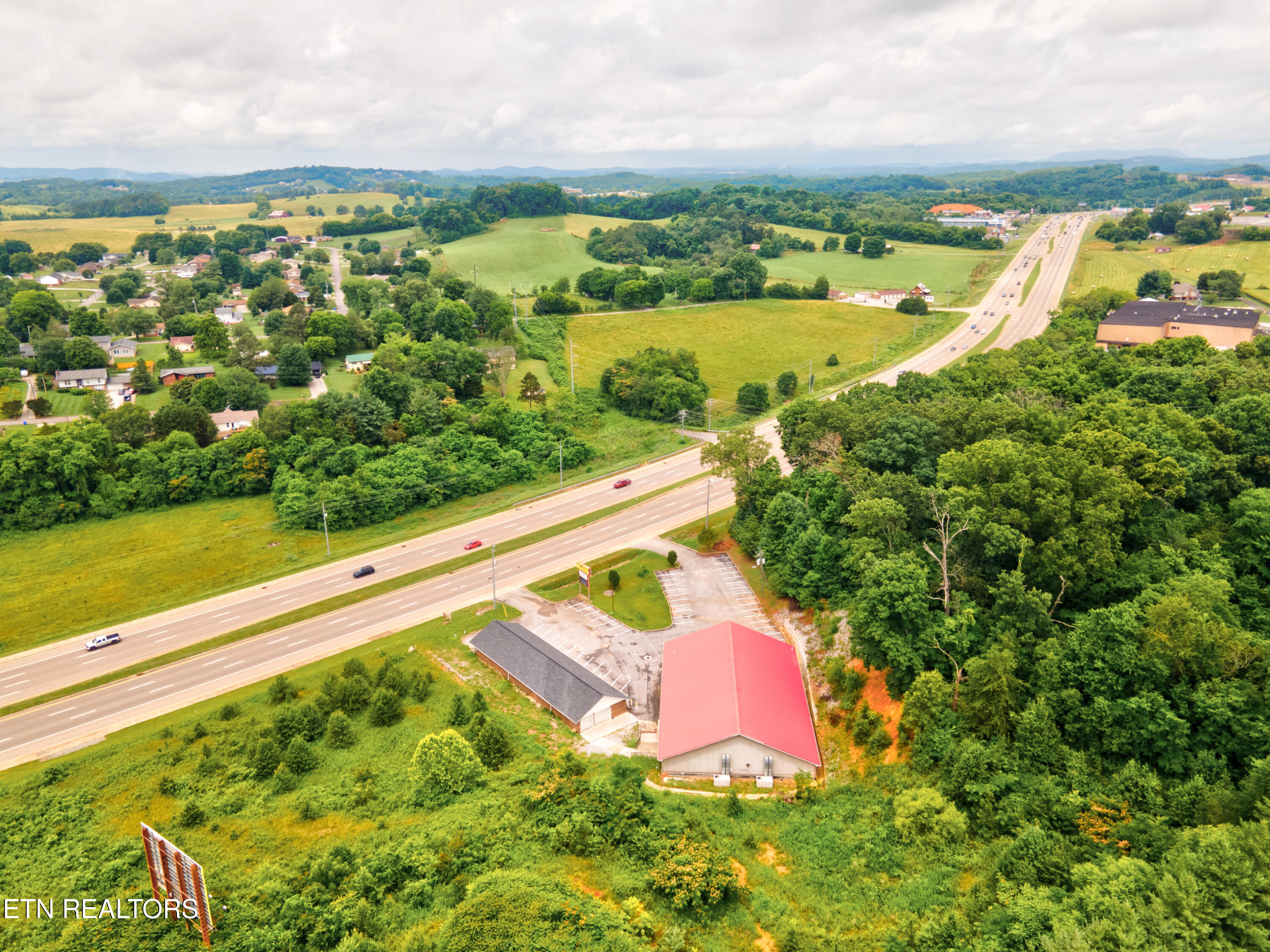 2560 Winfield Dunn Parkway Kodak TN 37764