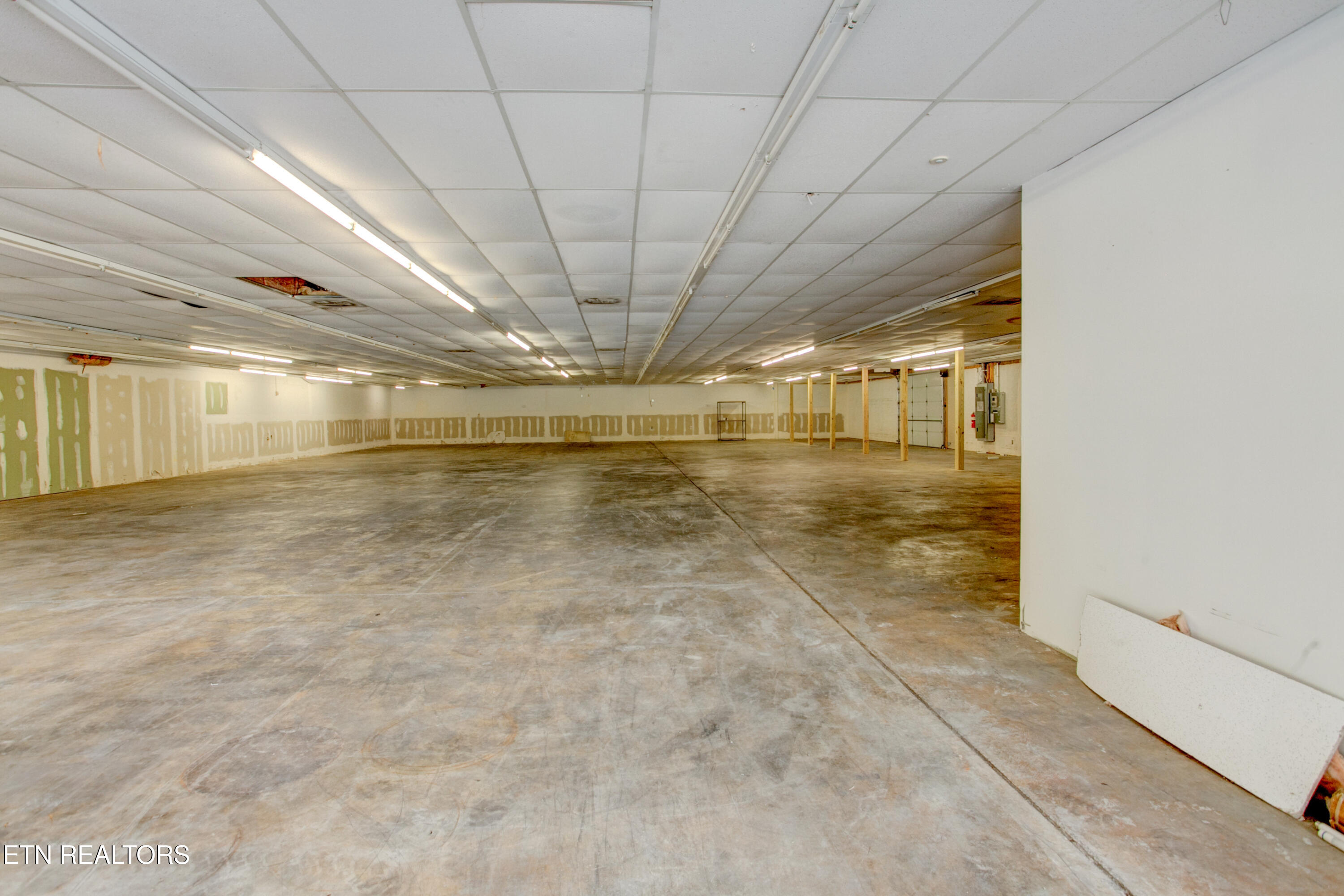 2560 Winfield Dunn Parkway Kodak TN 37764