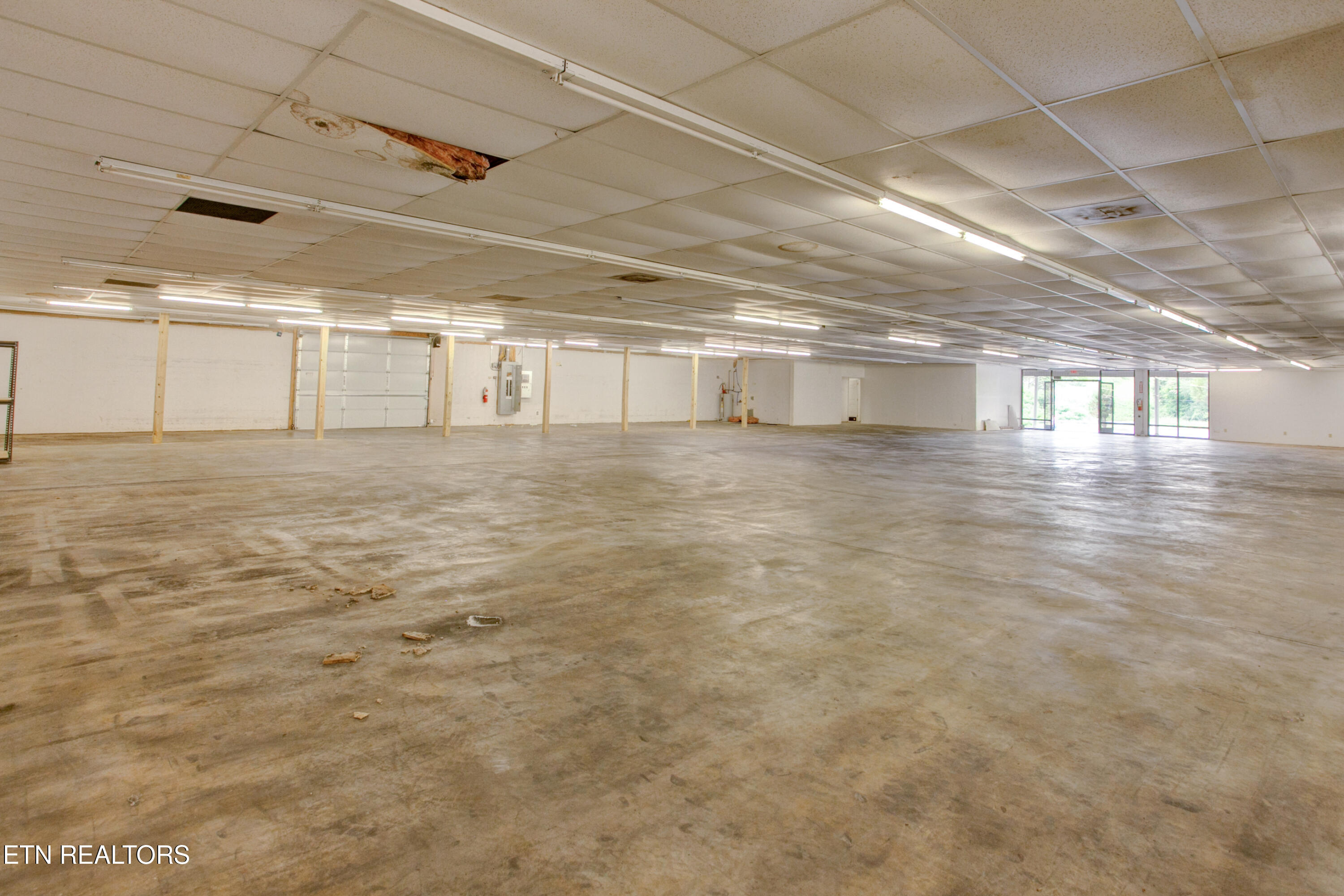 2560 Winfield Dunn Parkway Kodak TN 37764