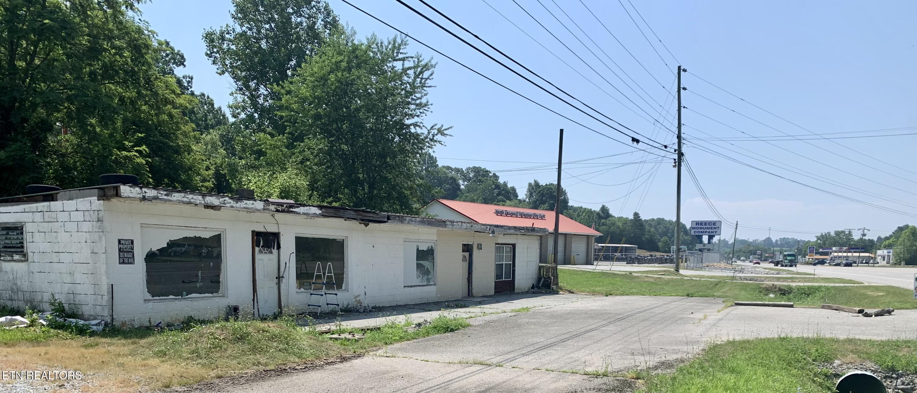 3340 Highway 25e Tazewell TN 37879
