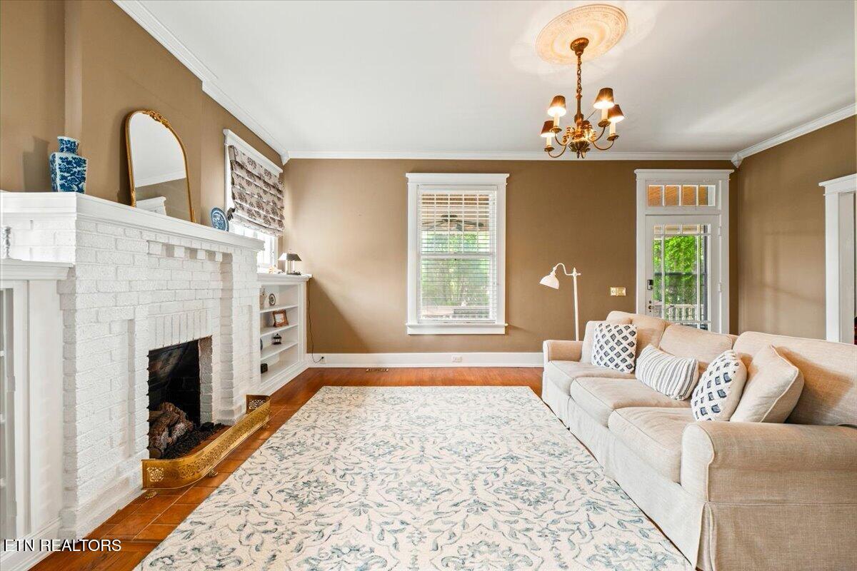 201 W Washington Avenue Clinton TN 37716