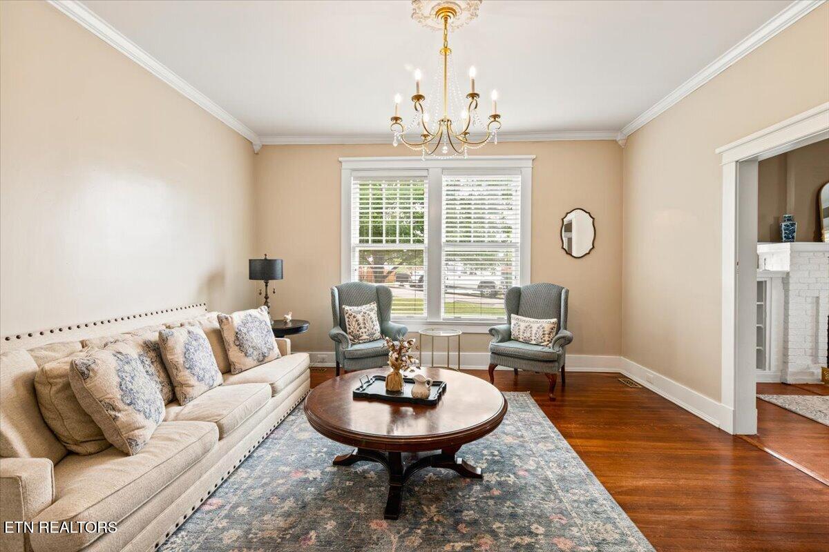 201 W Washington Avenue Clinton TN 37716