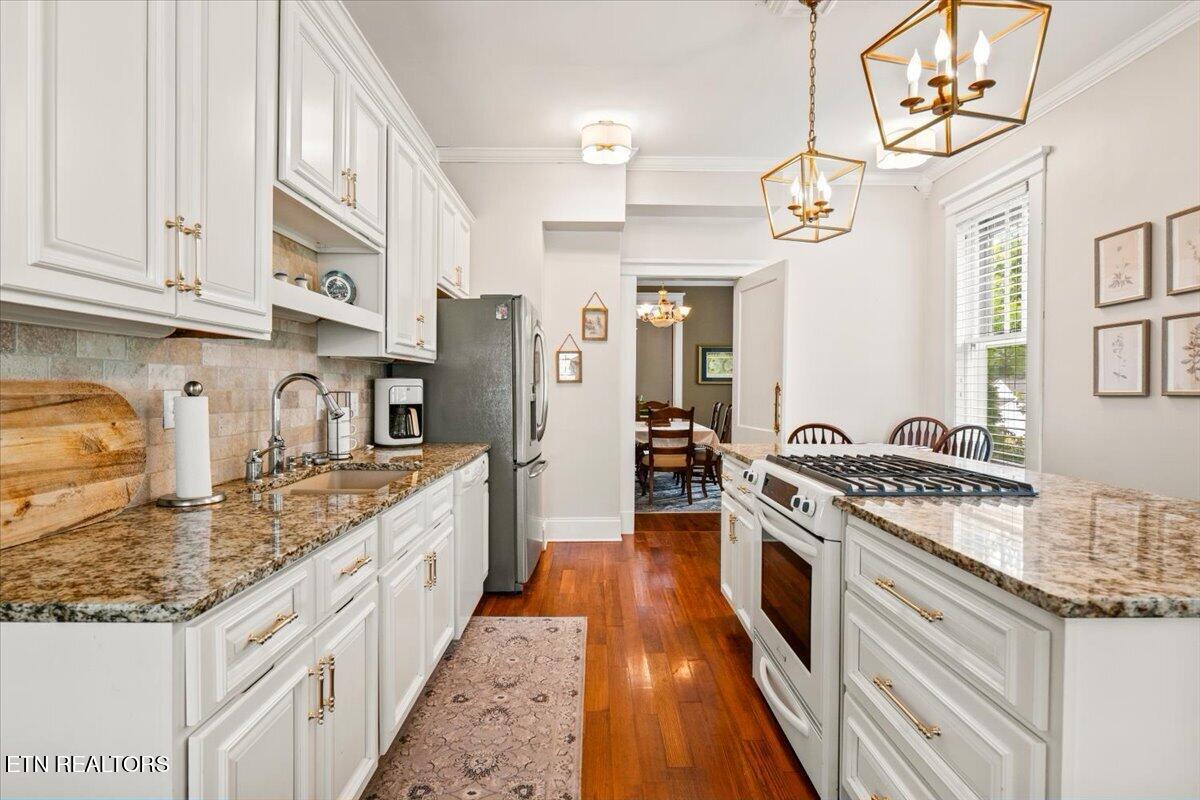 201 W Washington Avenue Clinton TN 37716