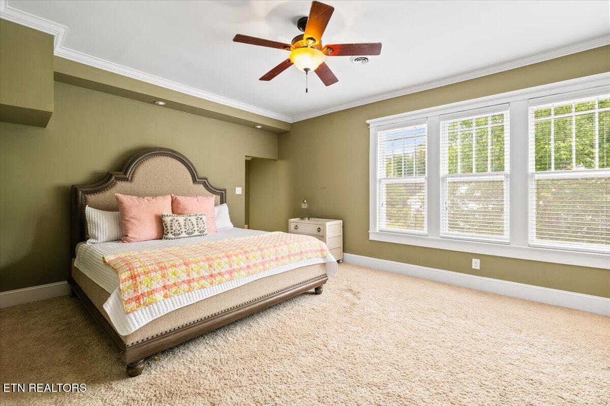 201 W Washington Avenue Clinton TN 37716