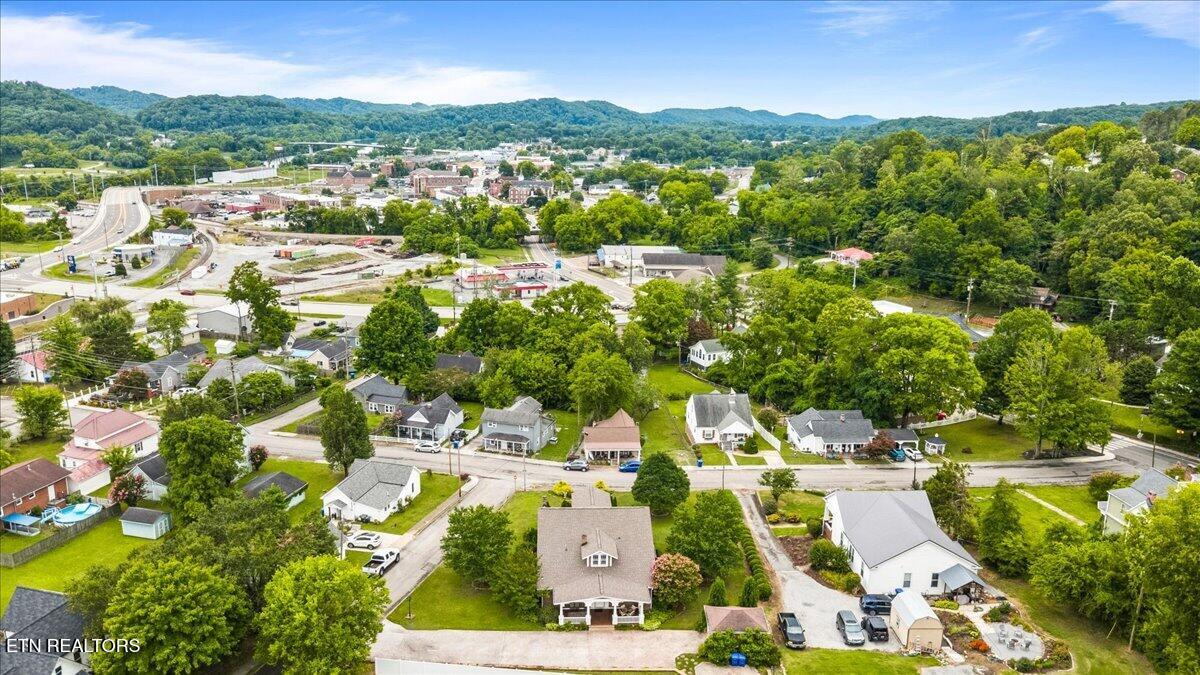 201 W Washington Avenue Clinton TN 37716
