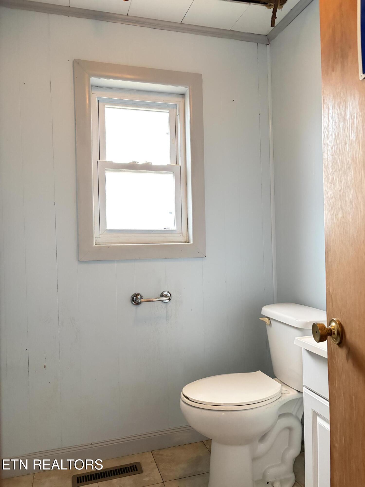 970 Sevier Drive Harriman TN 37748