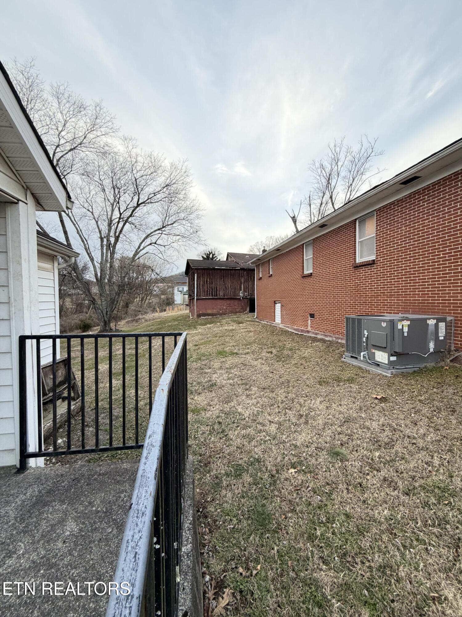 970 Sevier Drive Harriman TN 37748