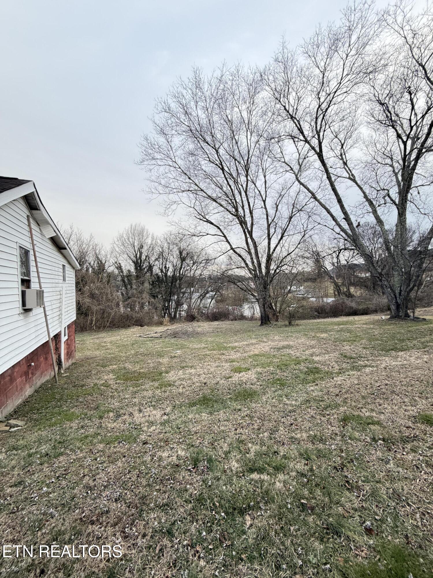 970 Sevier Drive Harriman TN 37748