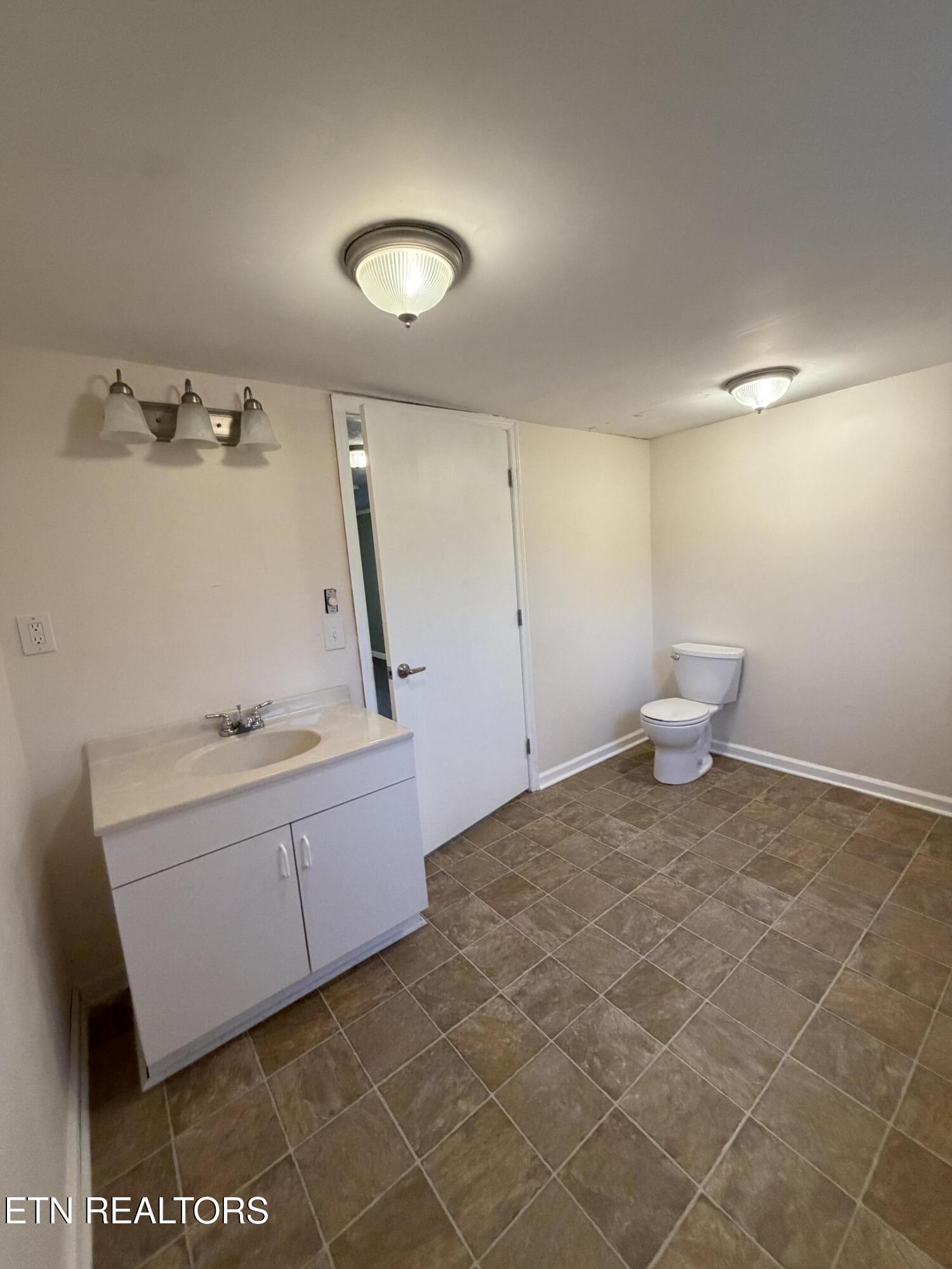 970 Sevier Drive Harriman TN 37748