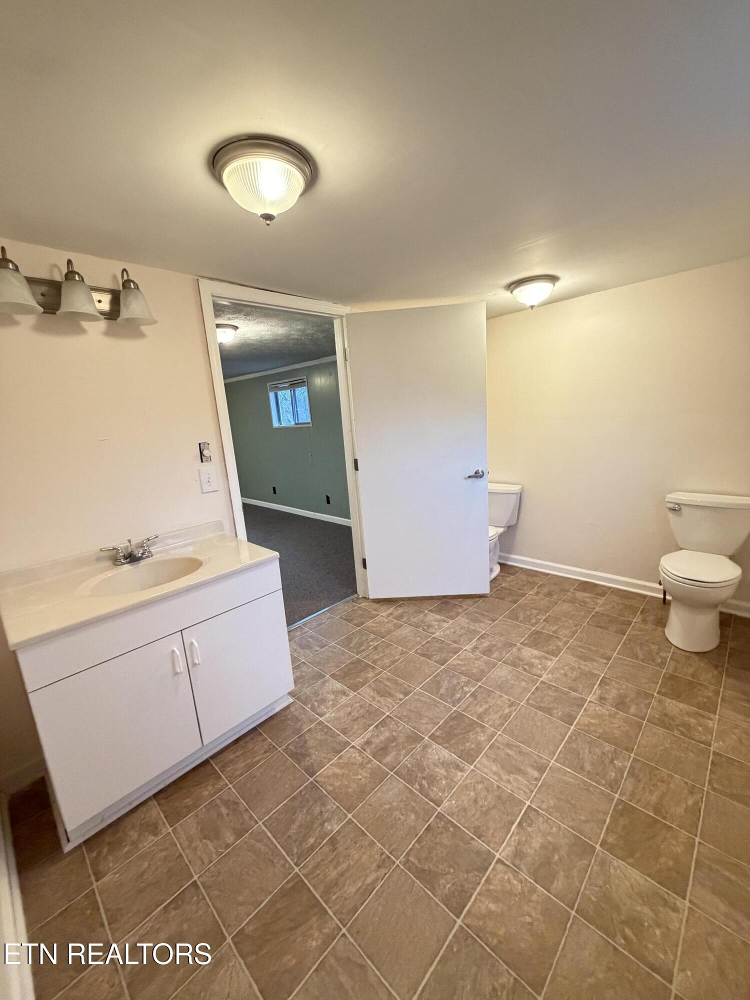 970 Sevier Drive Harriman TN 37748