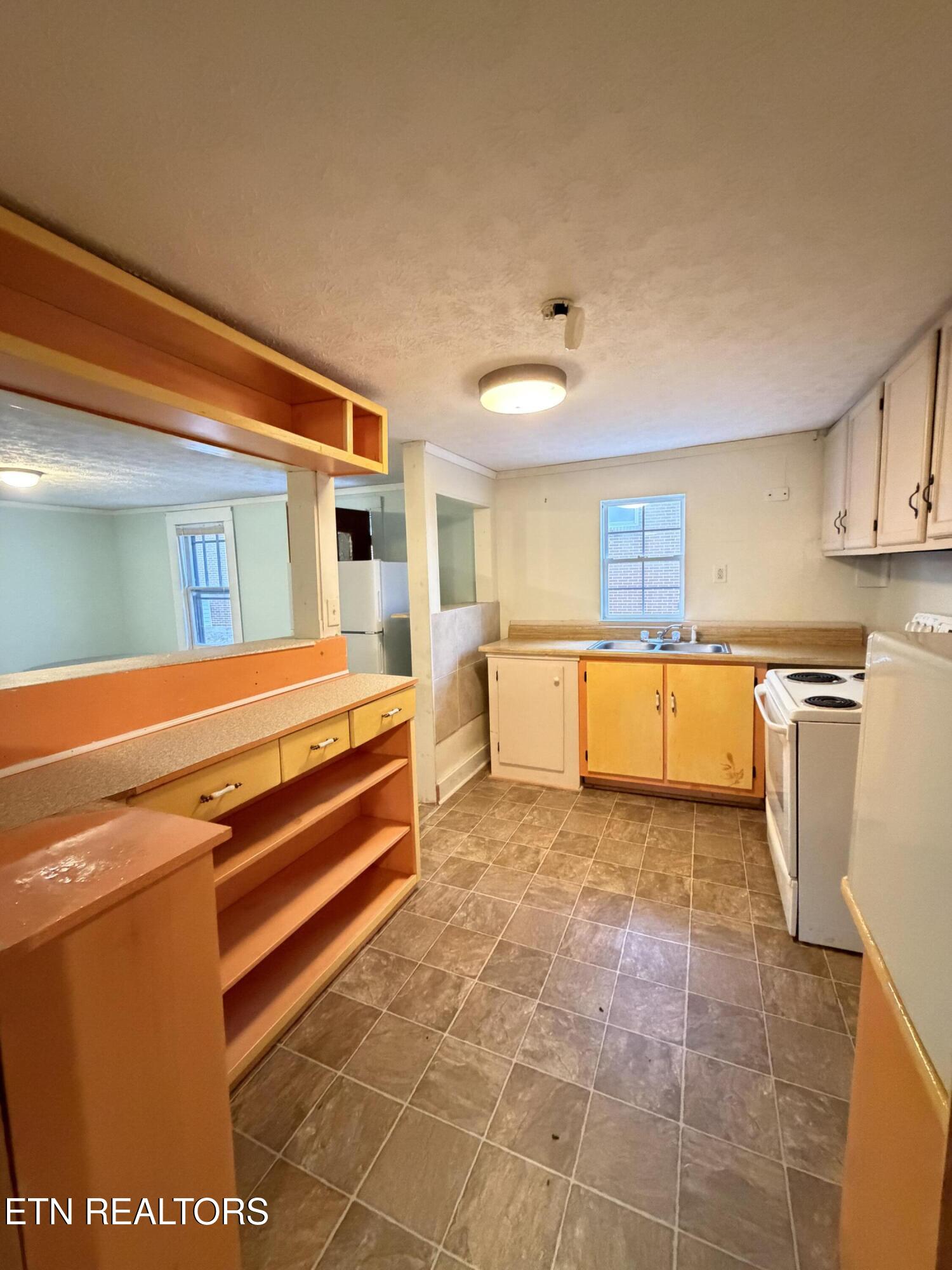 970 Sevier Drive Harriman TN 37748