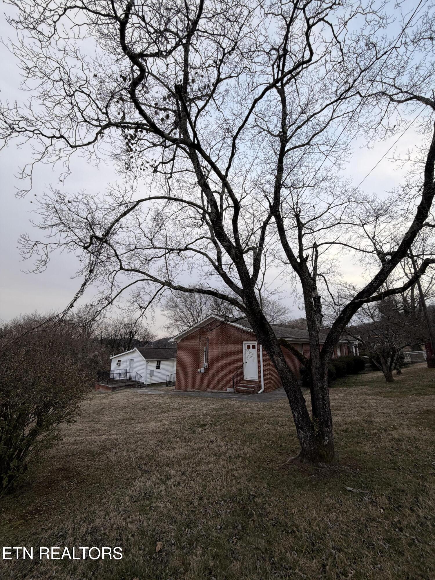 970 Sevier Drive Harriman TN 37748