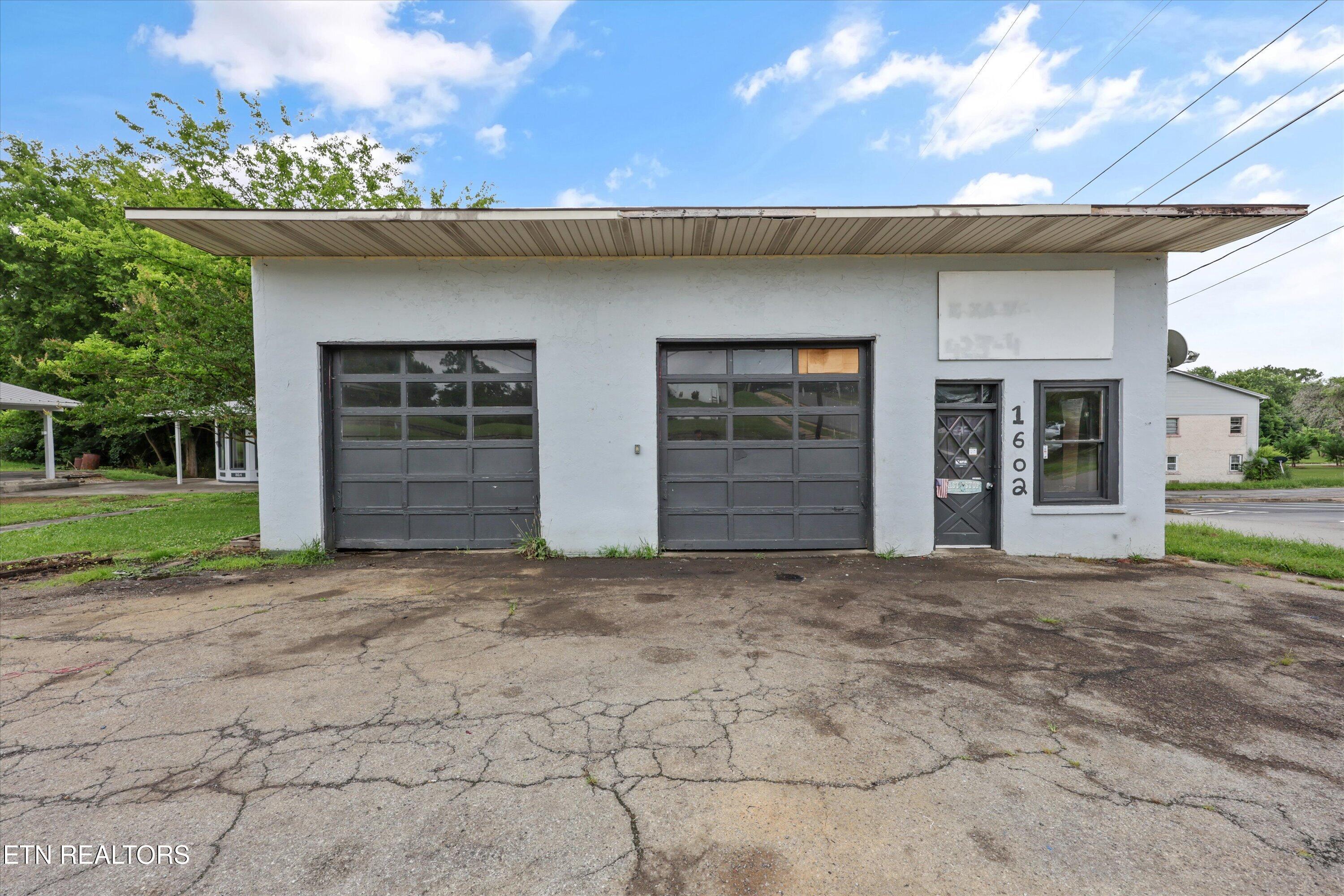 1602 Main Street White Pine TN 37890