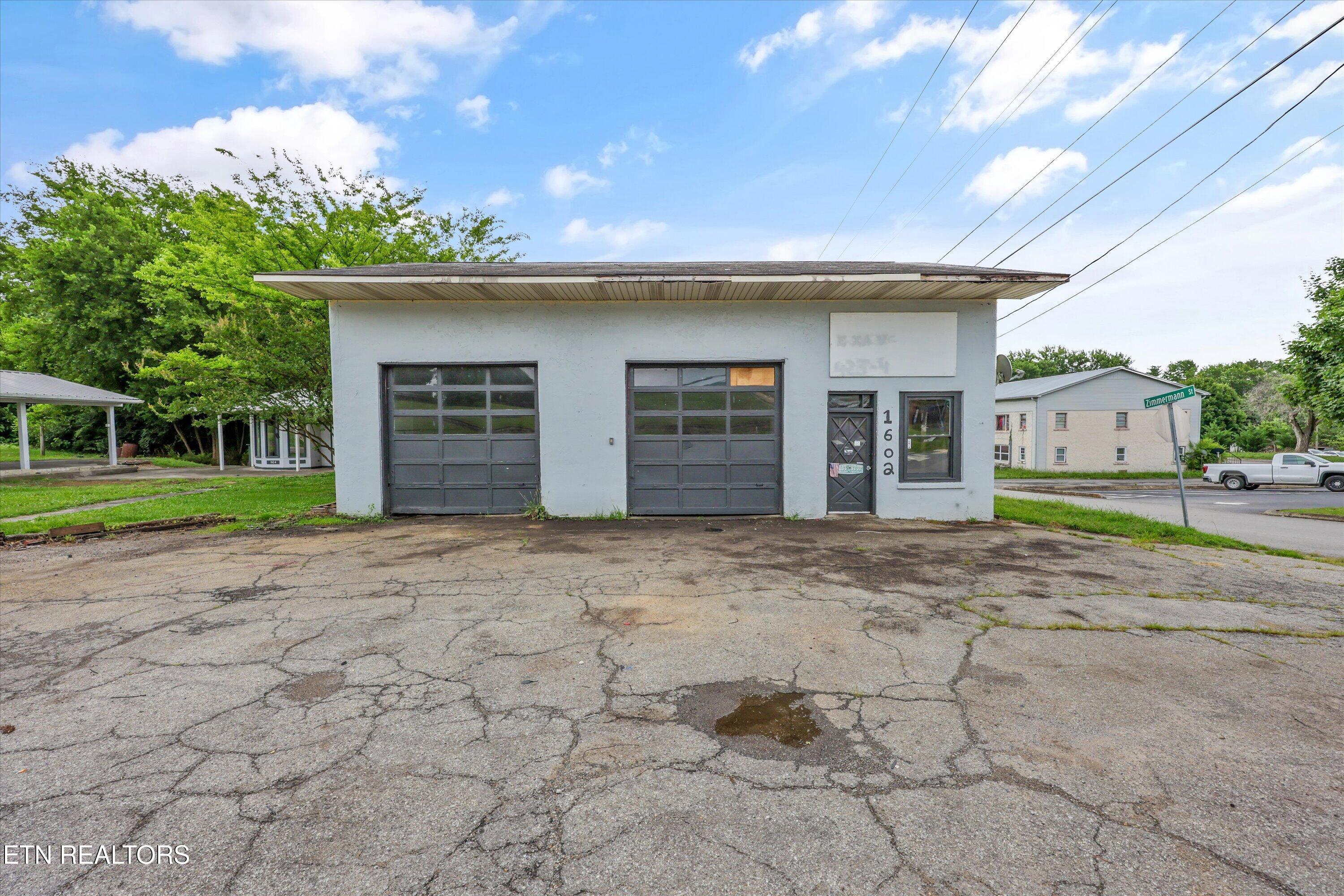 1602 Main Street White Pine TN 37890