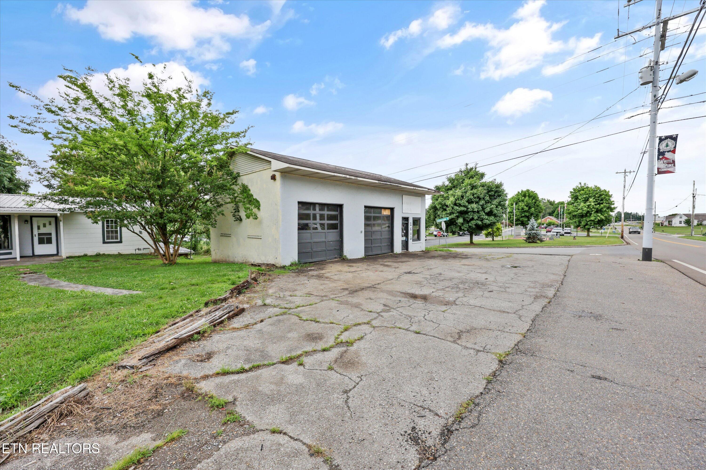1602 Main Street White Pine TN 37890