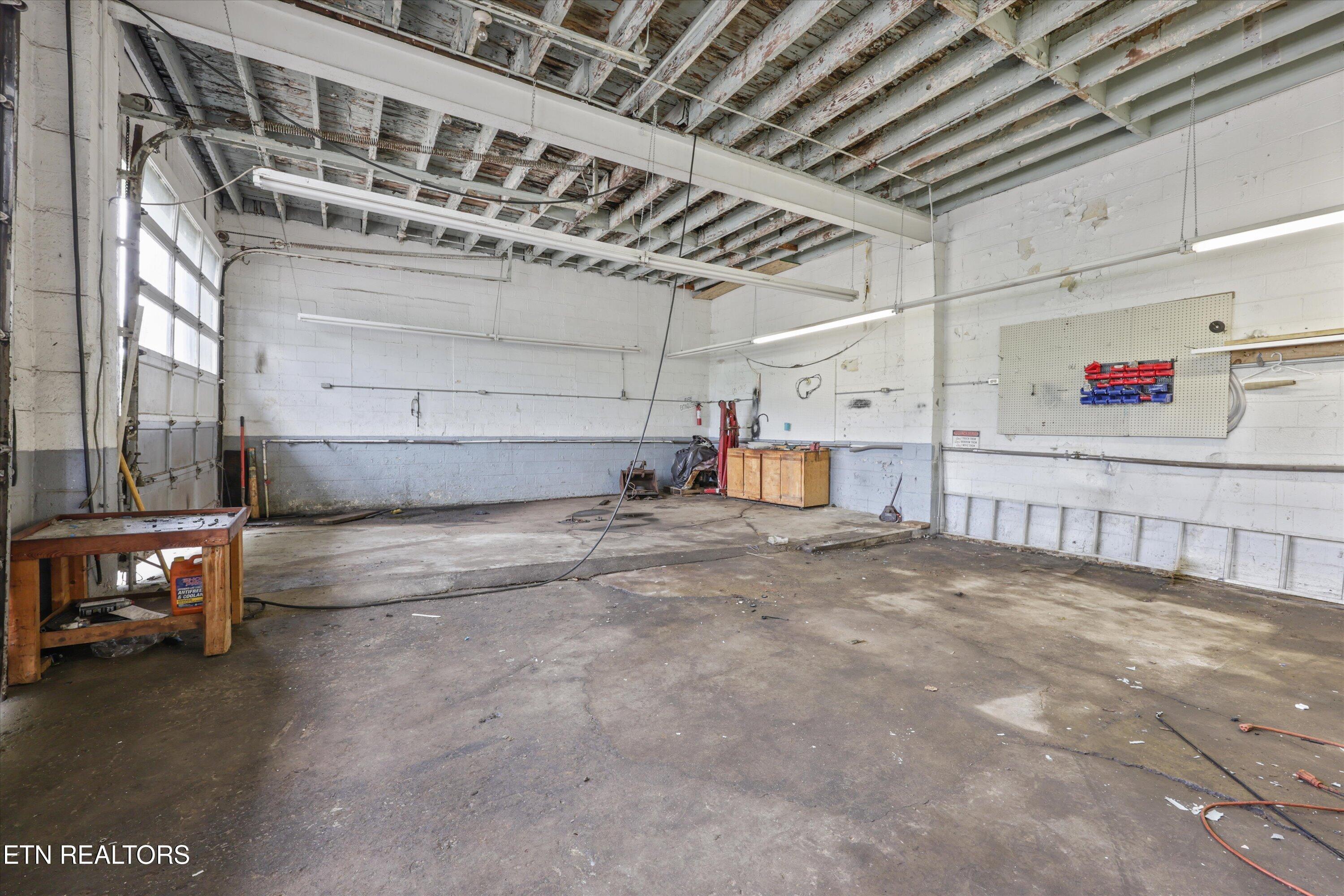 1602 Main Street White Pine TN 37890