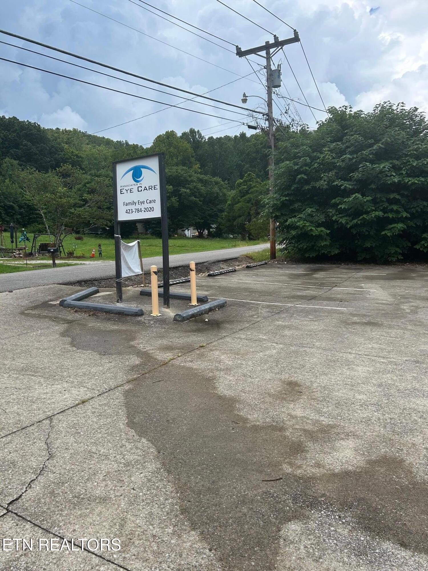 467 Sunset Trail Jellico TN 37762