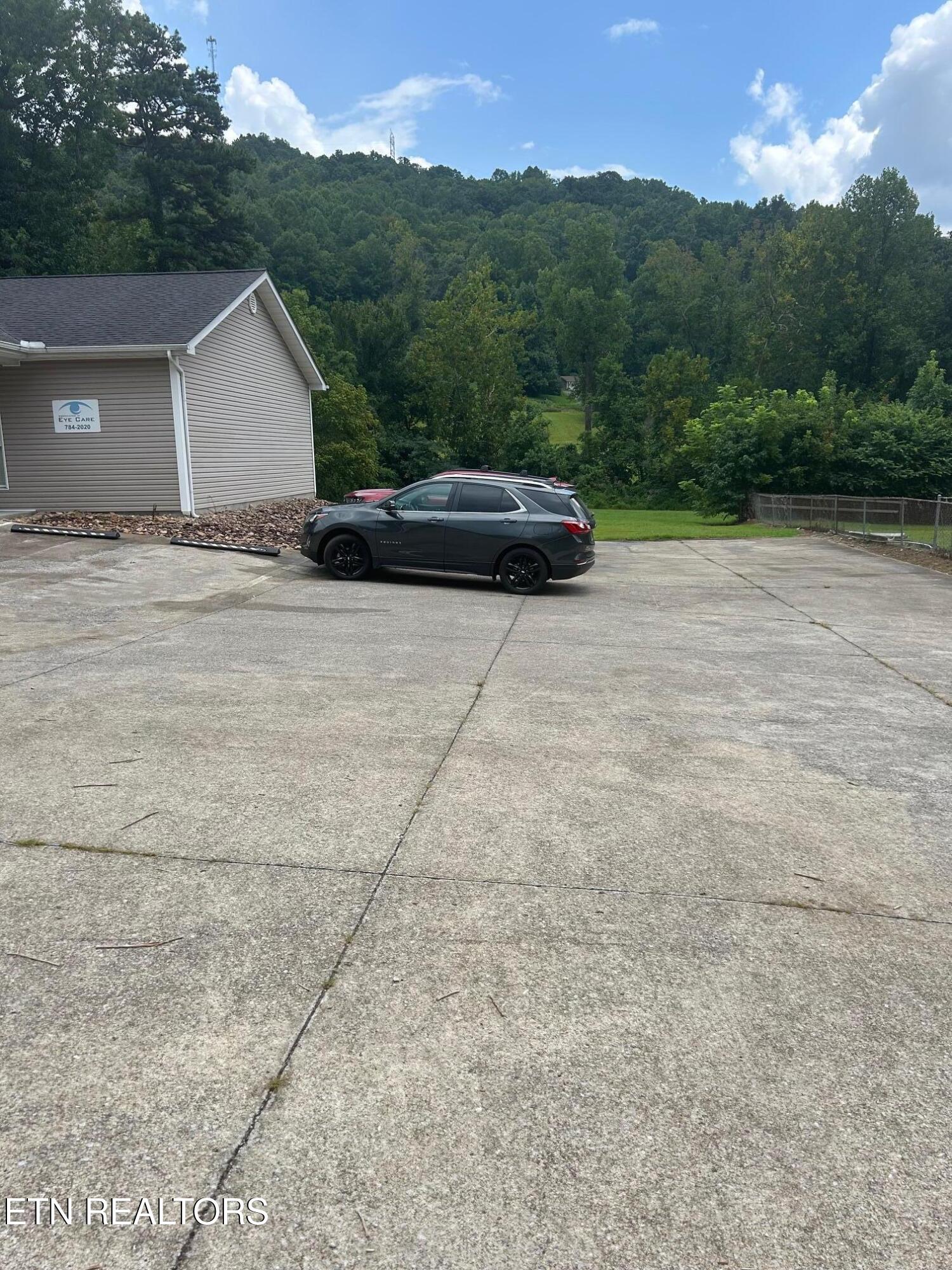 467 Sunset Trail Jellico TN 37762