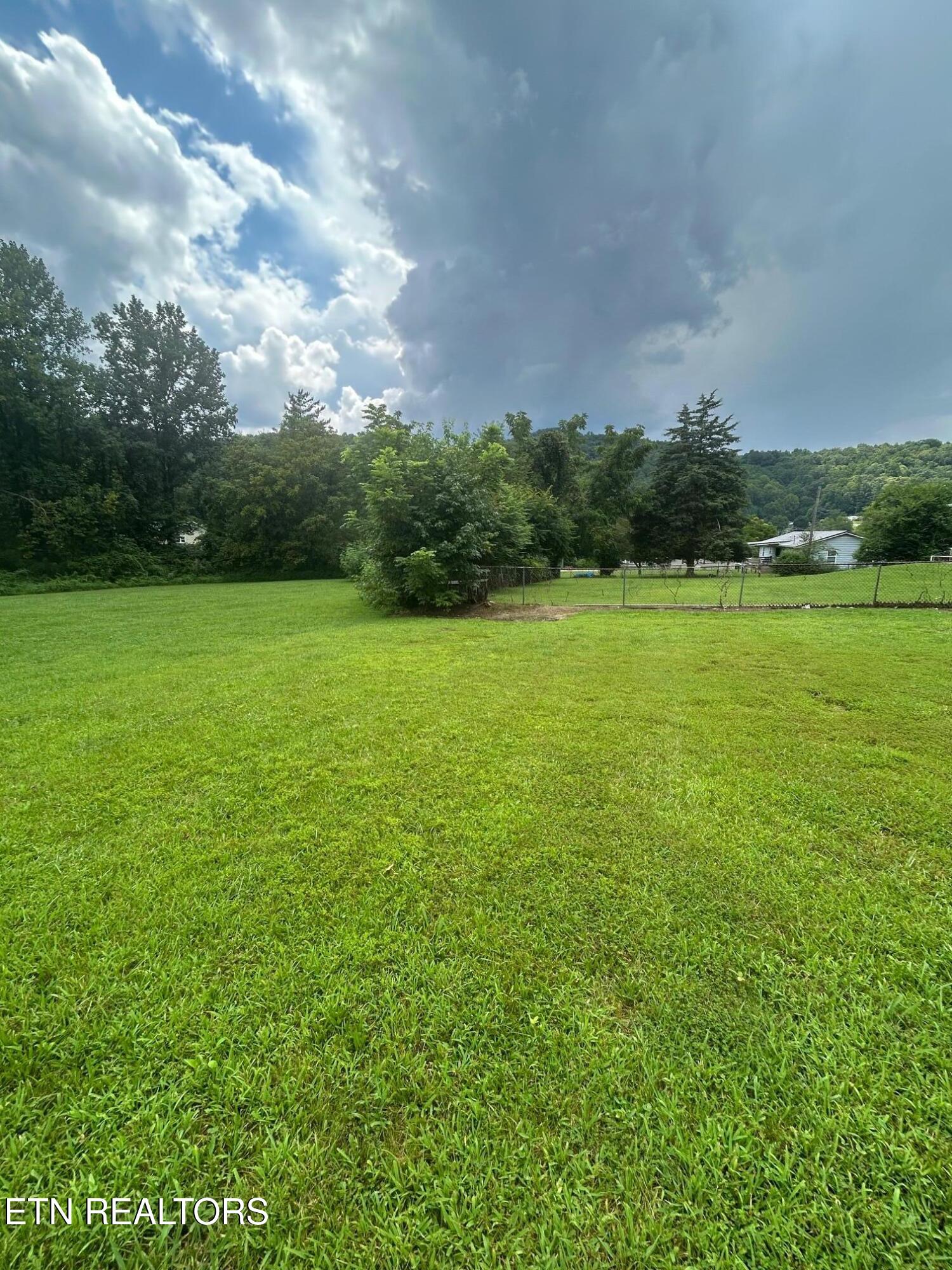 467 Sunset Trail Jellico TN 37762