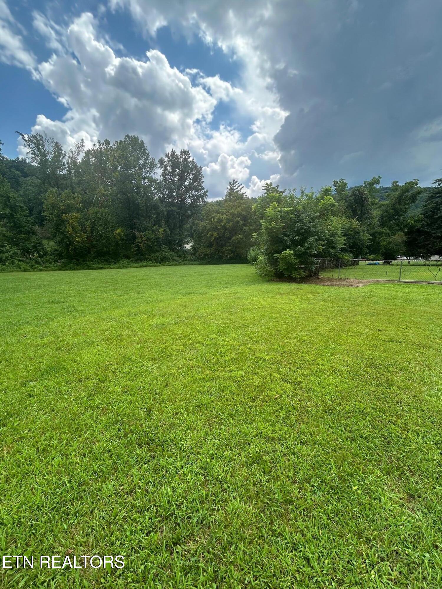 467 Sunset Trail Jellico TN 37762