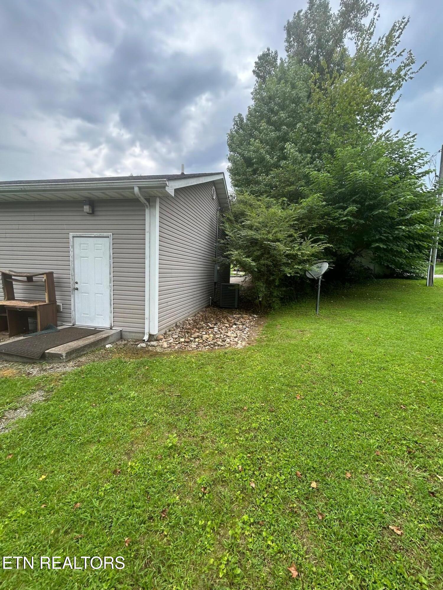 467 Sunset Trail Jellico TN 37762