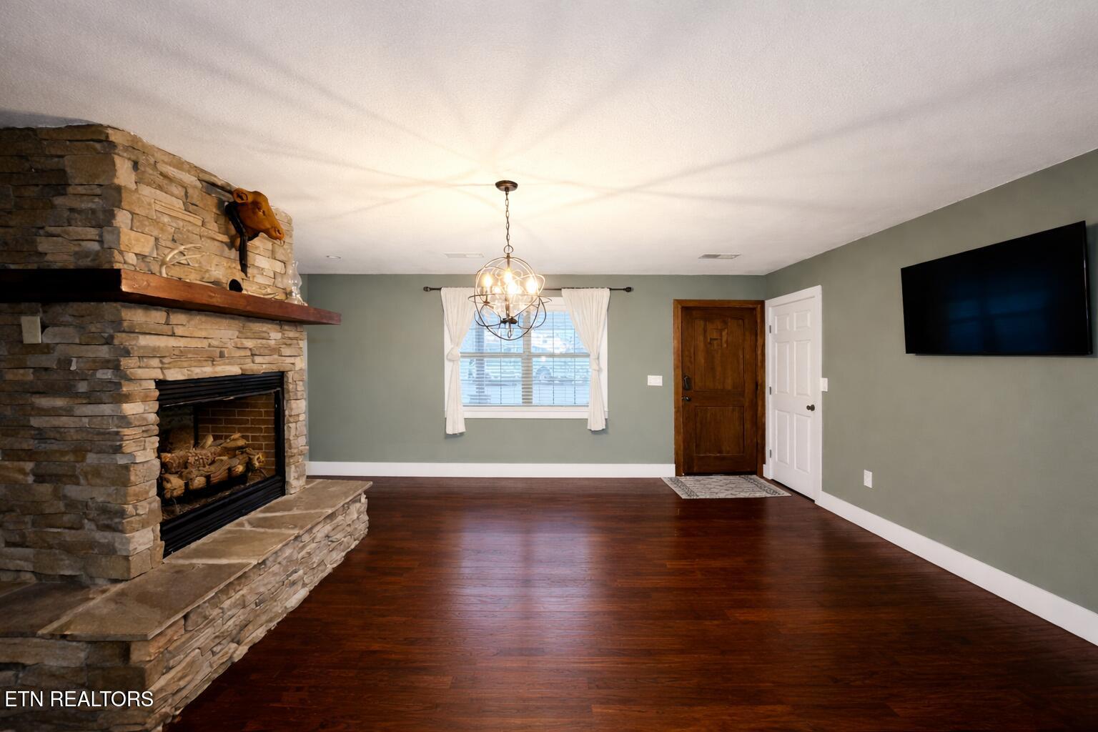 3136 Easy Street Sevierville TN 37862