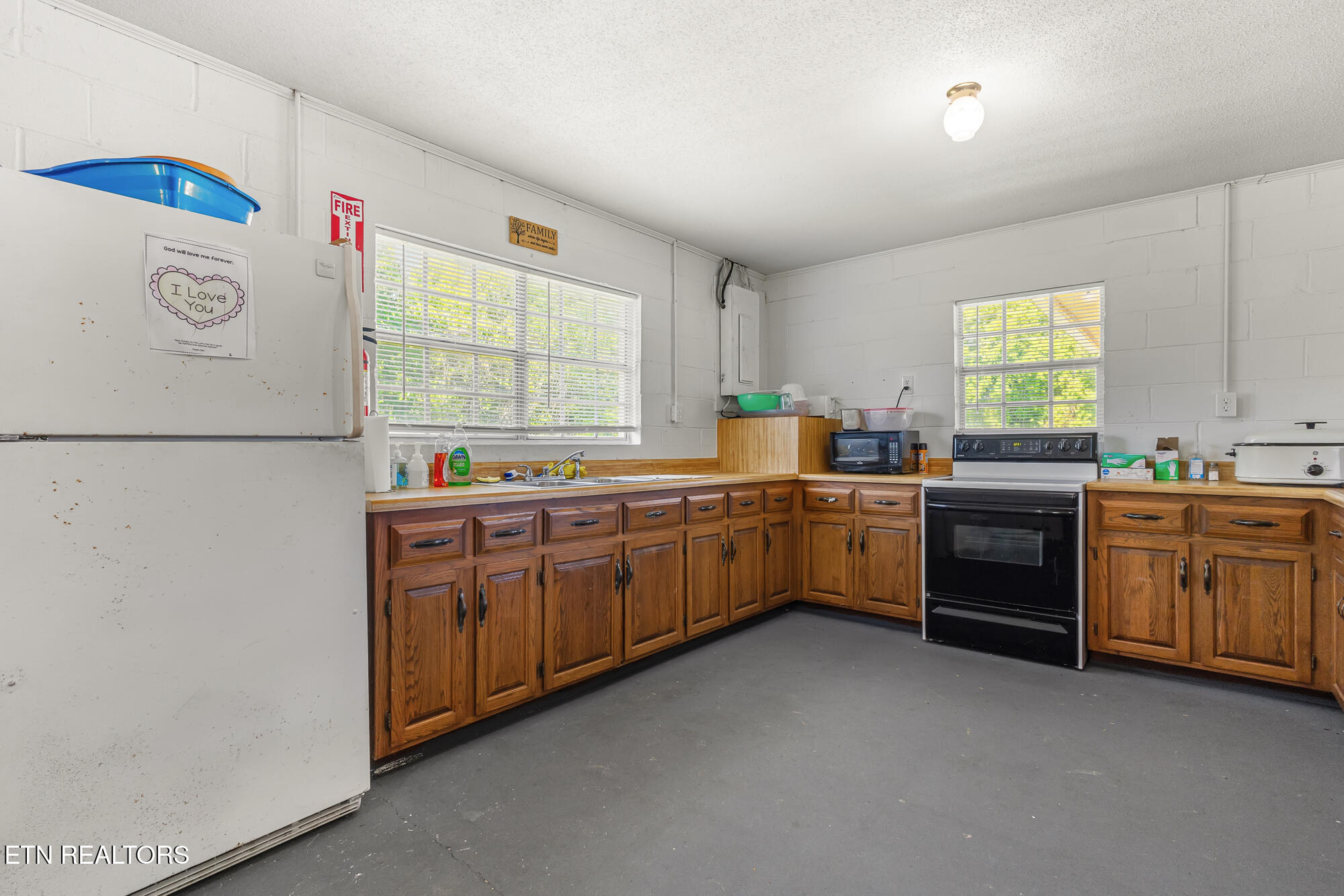 1486 Athens Road Calhoun TN 37309
