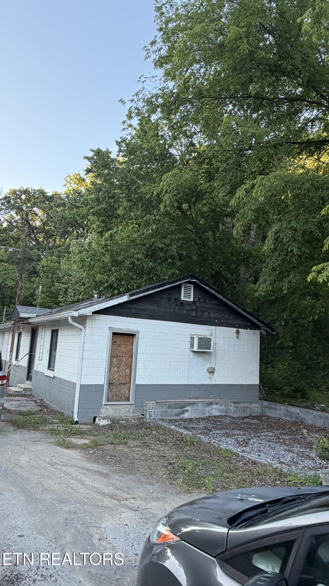 1280 Tennessee 73 Newport TN 37821