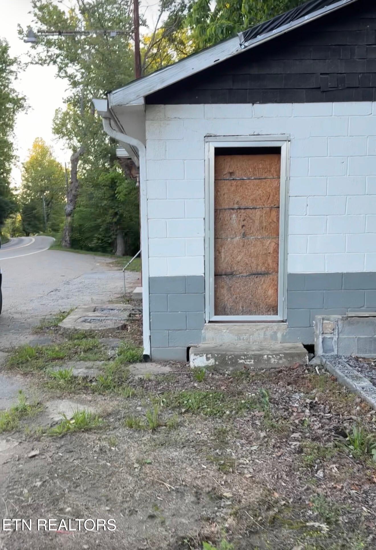 1280 Tennessee 73 Newport TN 37821