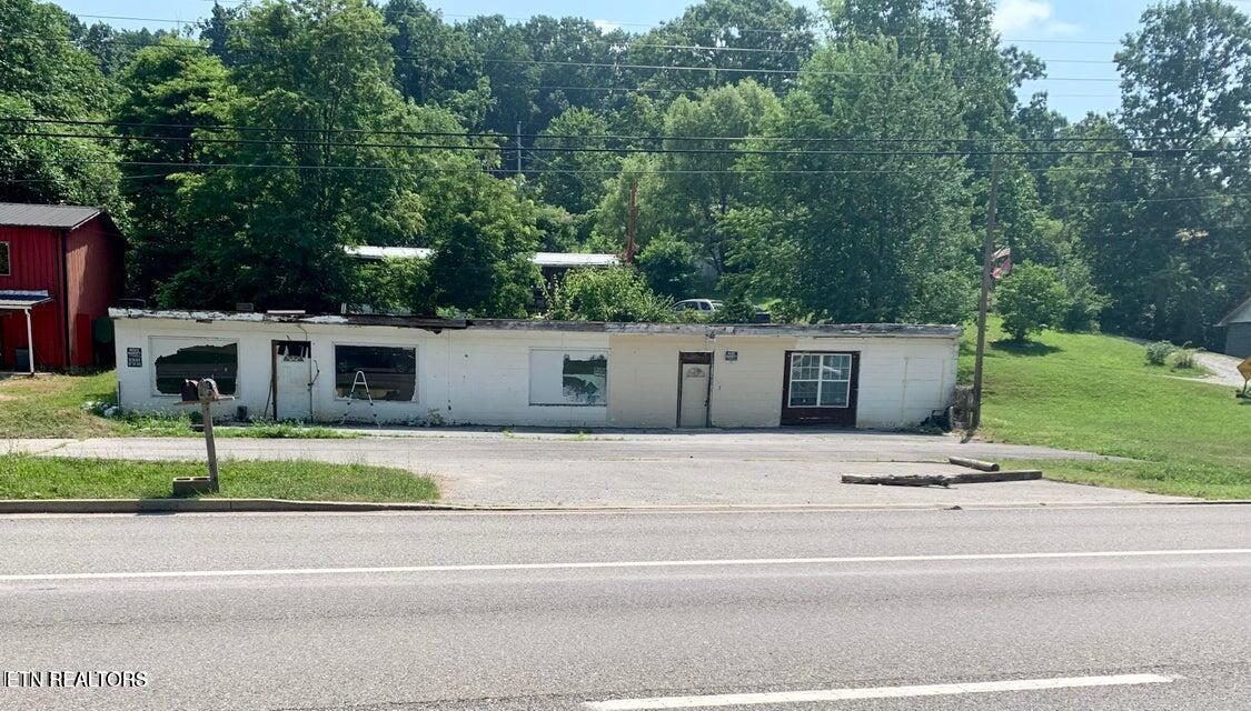 3340 Hwy 25e Tazewell TN 37879