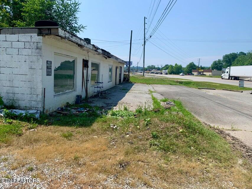 3340 Hwy 25e Tazewell TN 37879