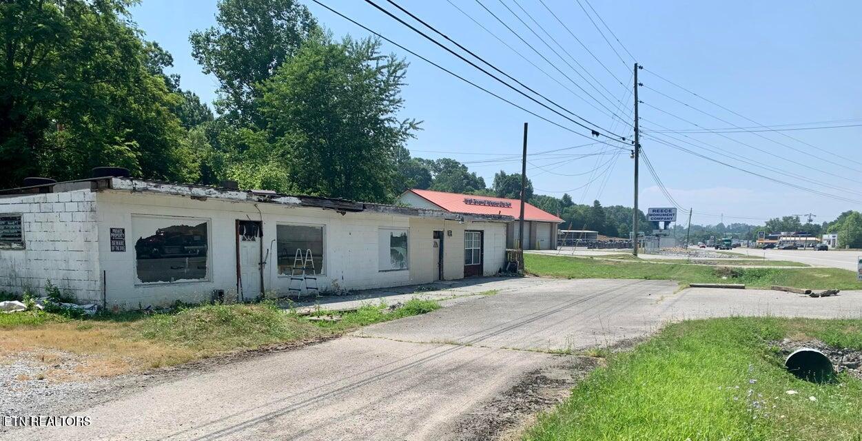 3340 Hwy 25e Tazewell TN 37879